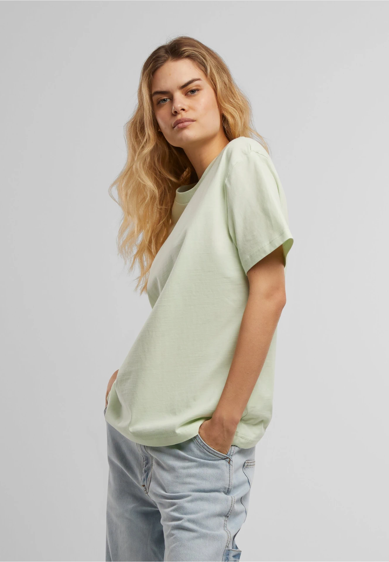 Build Your Brand Ladies Everyday Tee
