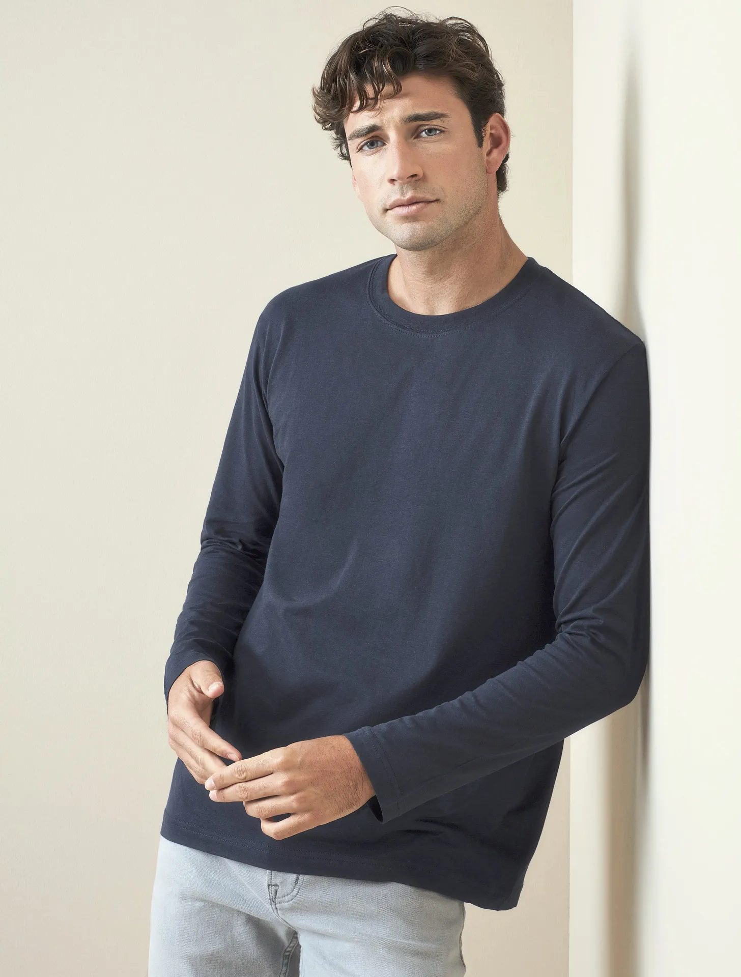 stedman-st2500-classic-t-shirt-long-sleeve-navyblue-model-1 Stedman Classic-T Long Sleeve