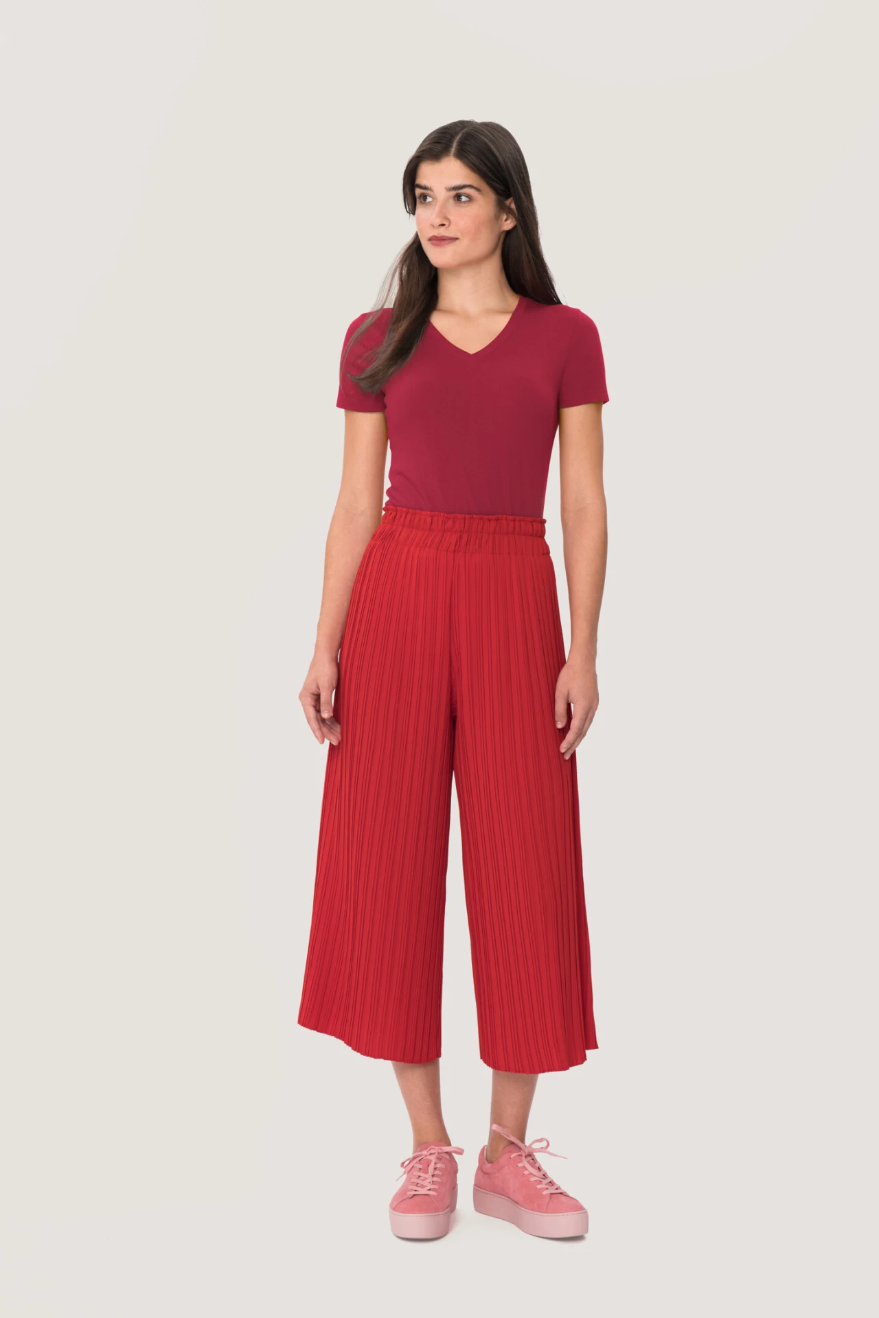 HAKRO Women-V-Shirt 126 Classic