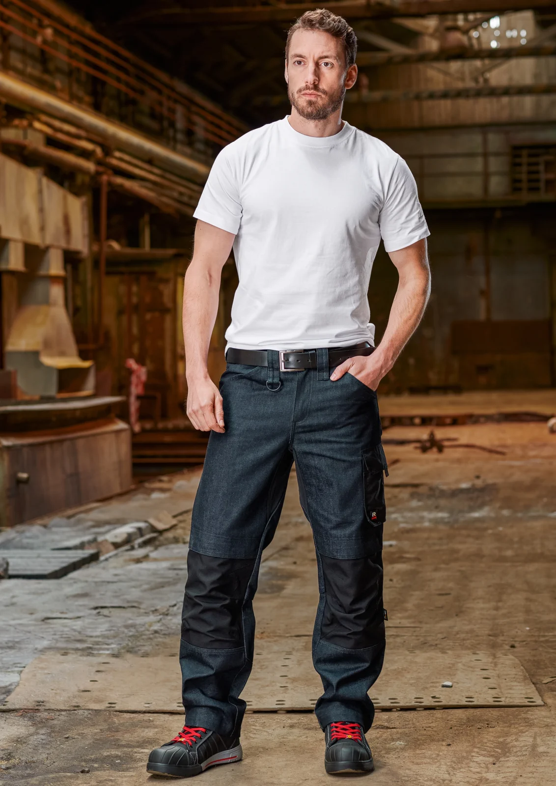 rimeck-w08-arbeitsjeans-vertex-dunklerjeansstoff-model-1 RIMECK Arbeitsjeans Vertex W08