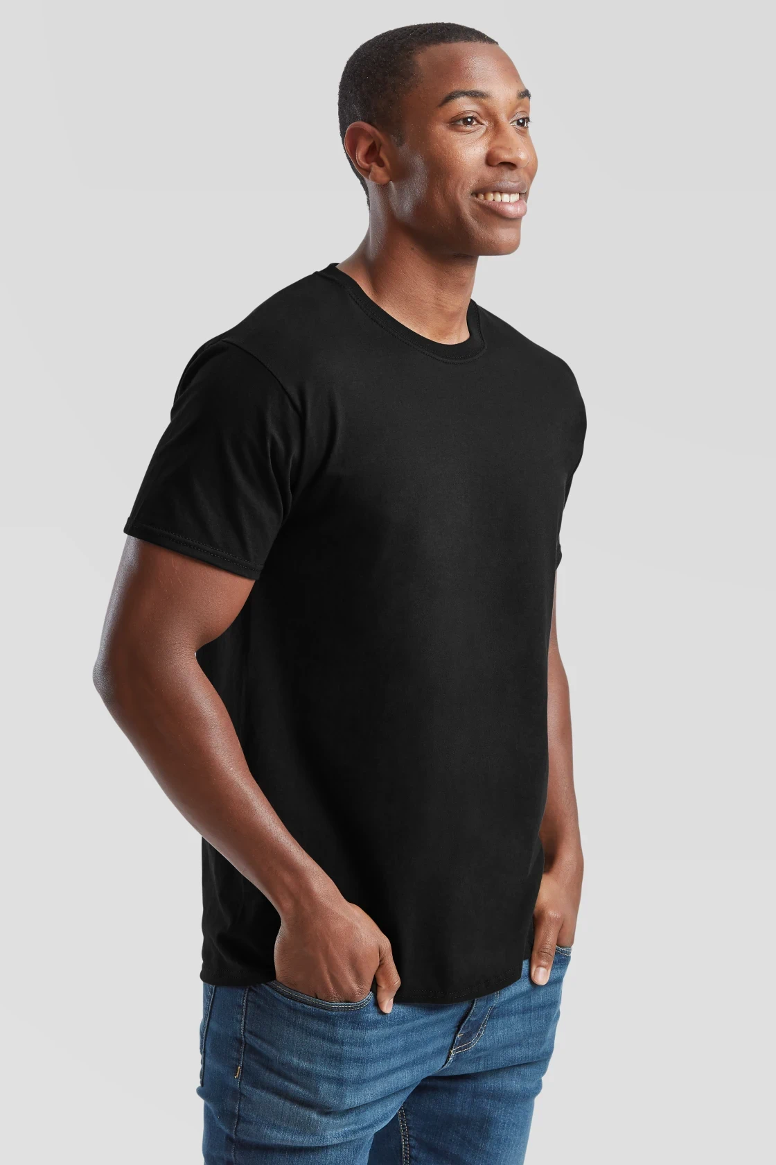 fruit-of-the-loom-61-036-0-valueweight-t-shirt-black-model-1 F.O.L. Valueweight T