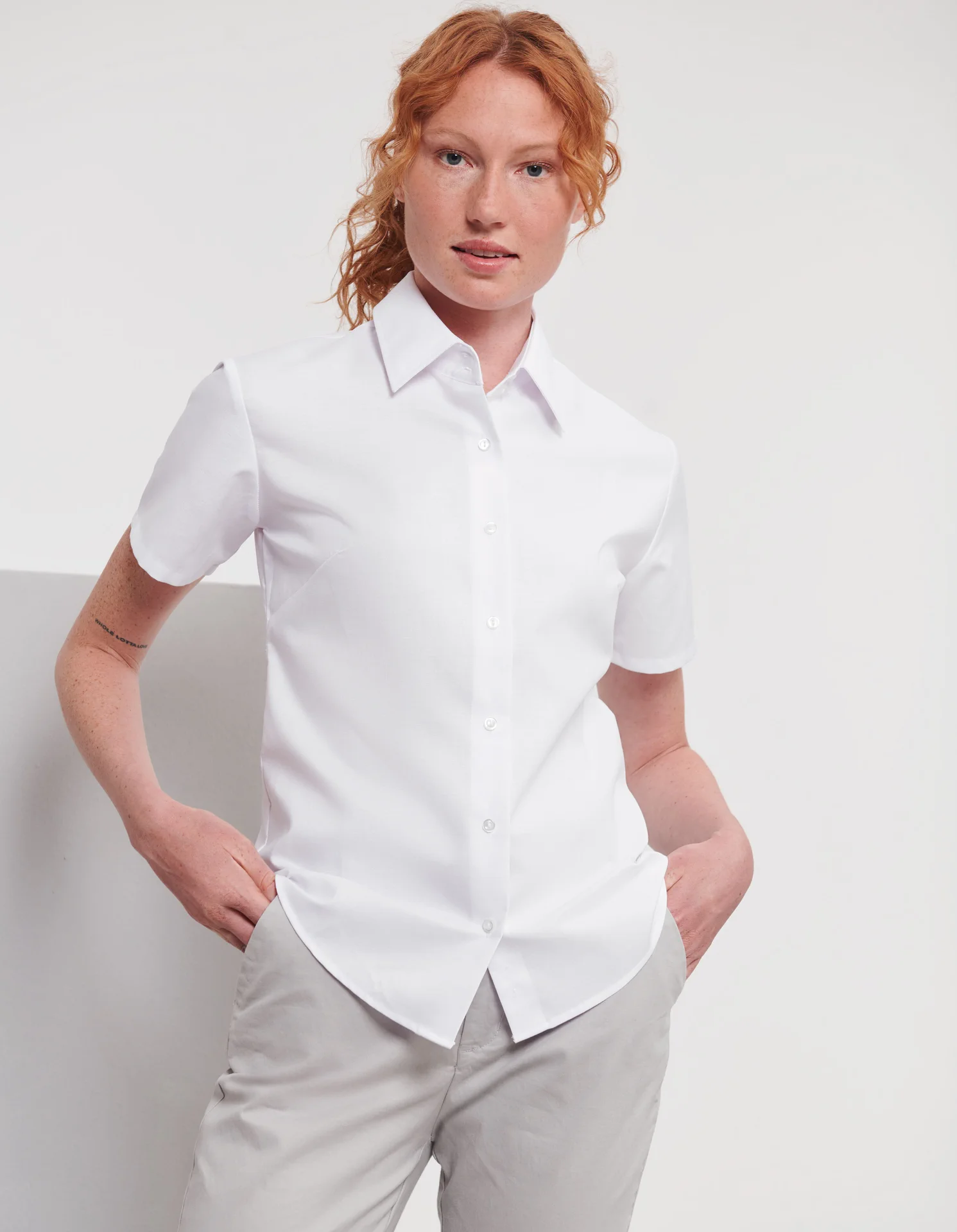 Russell Ladies Short Sleeve Easy Care Oxford Shirt