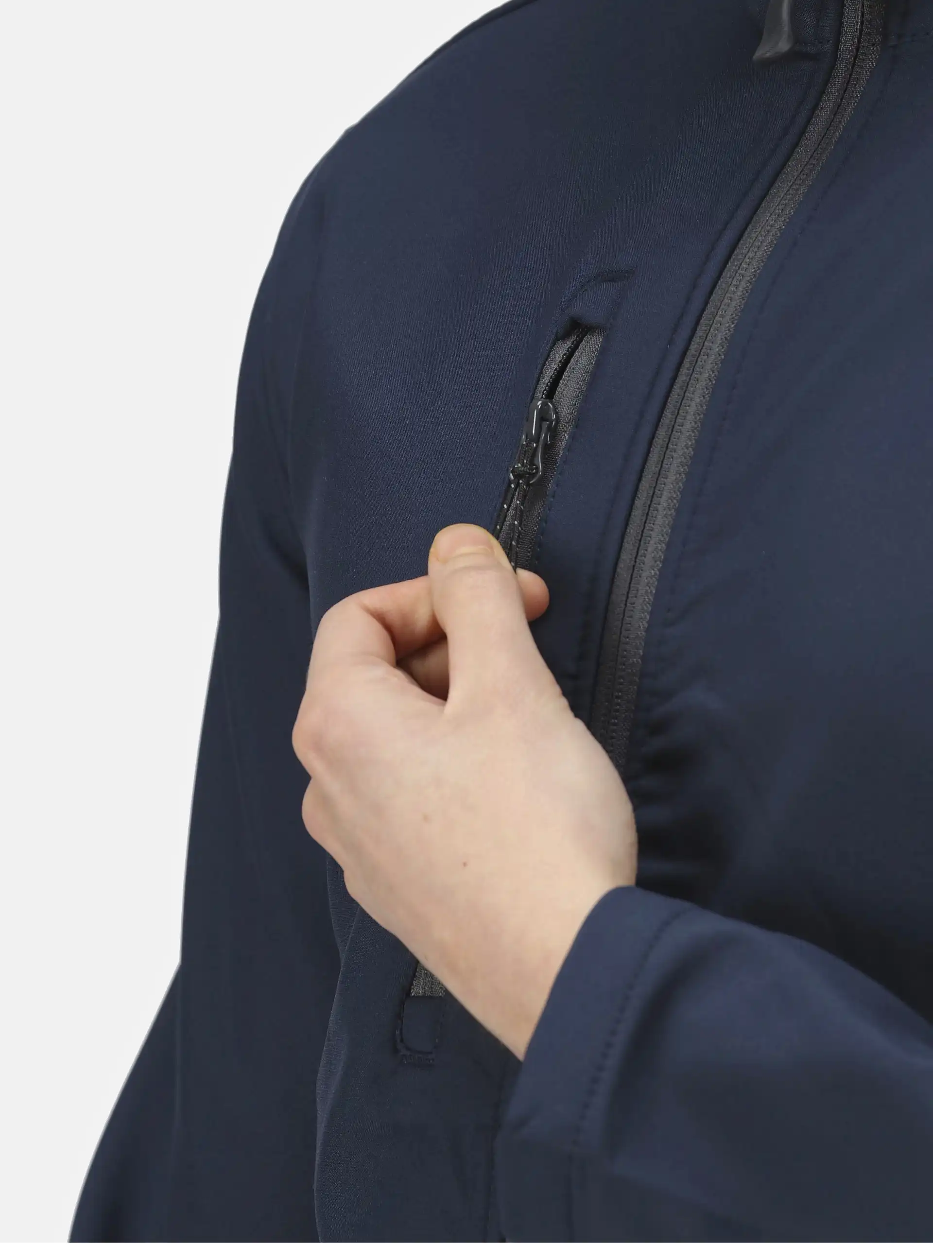 regatta-tra600-honestly-made-recycled-softshell-jacket-navy-detail-4 Regatta Honestly Made Recycled Softshell Jacket