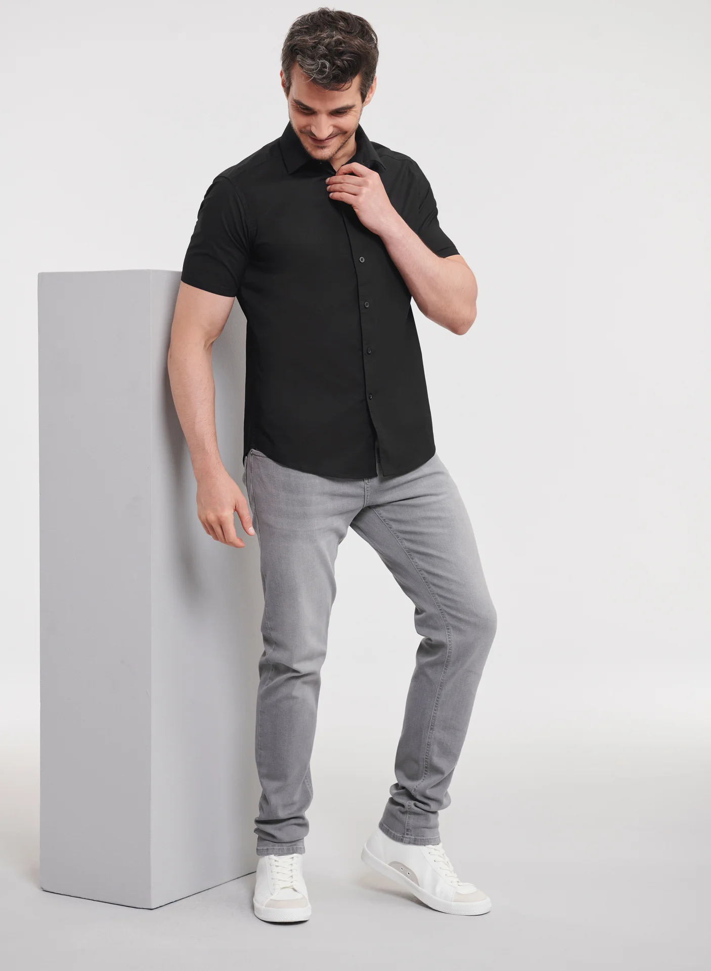 Russell Men's Short Sleeve Easy Care Fitted Shirt