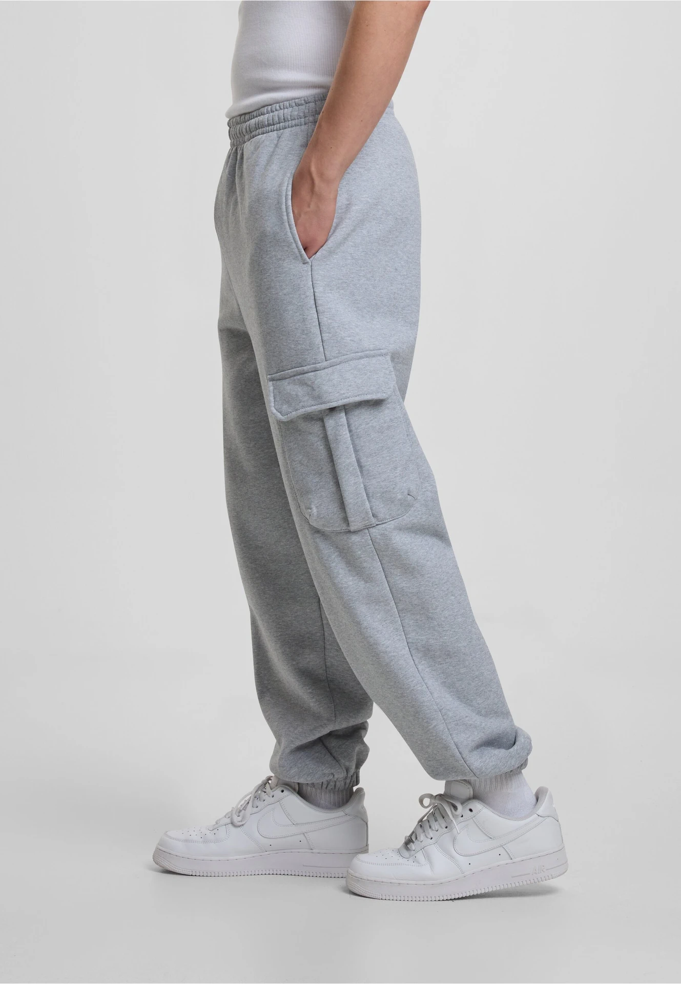 Build Your Brand 90s Cargo Sweatpants