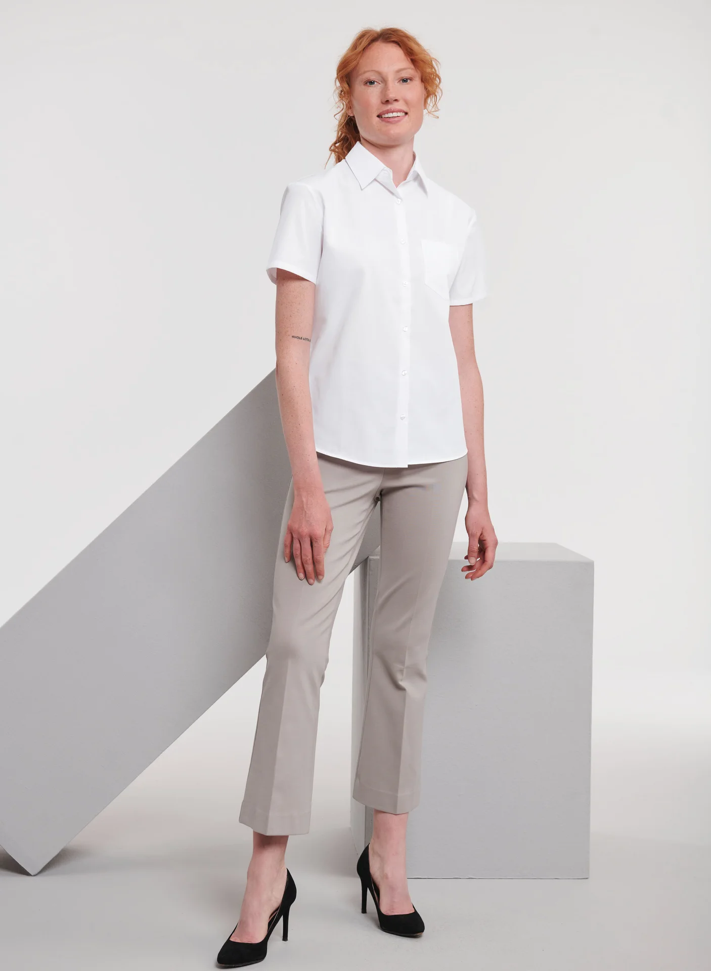 Russell Ladies Short Sleeve Polycotton Easy Care Poplin Shirt