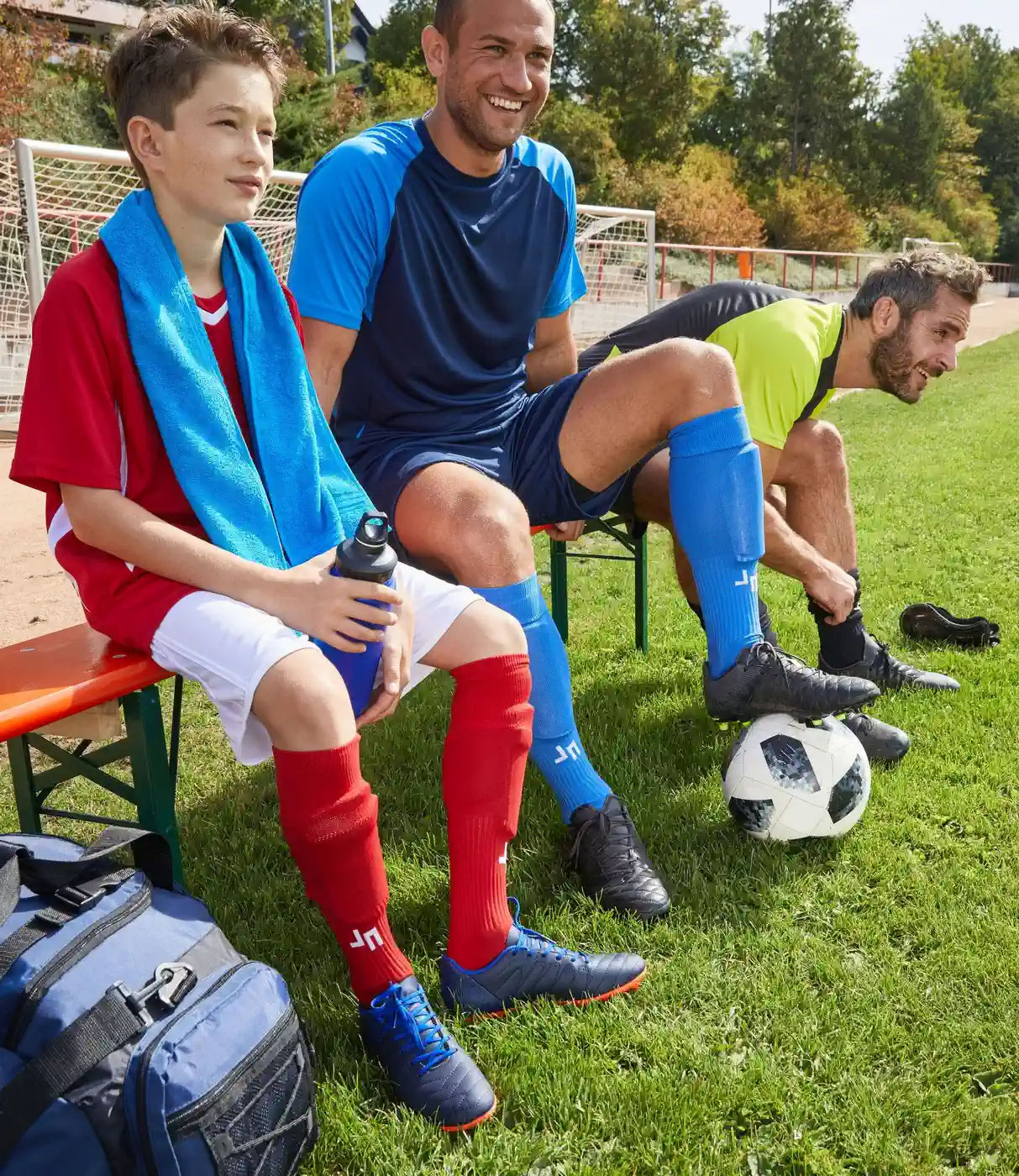 jn342-team-socks-model-1 James & Nicholson Team Stutzen