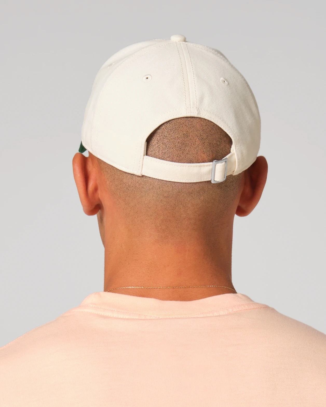 beechfield-B67-contrast-peak-leisure-cap-model-1 Beechfield Contrast Peak Leisure Cap