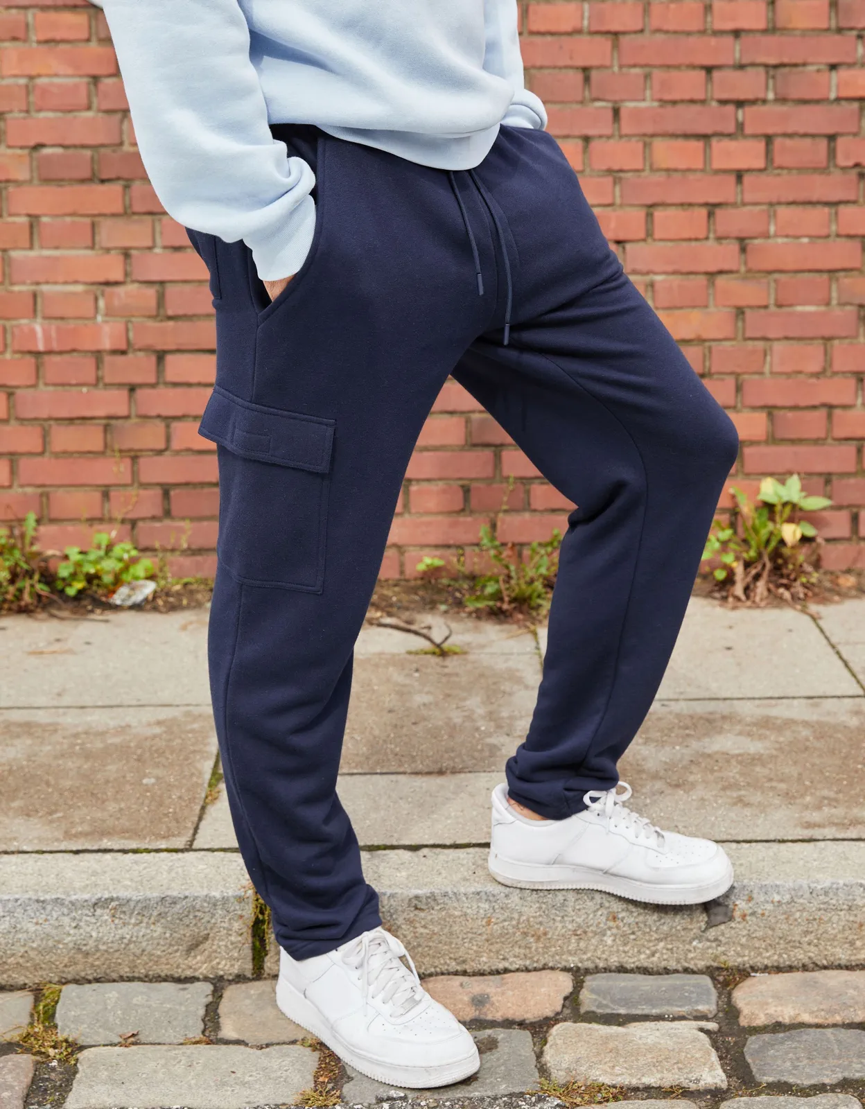 JN8036-mens-lounge-pants-navy-model-1 James & Nicholson Men´s Lounge Pants
