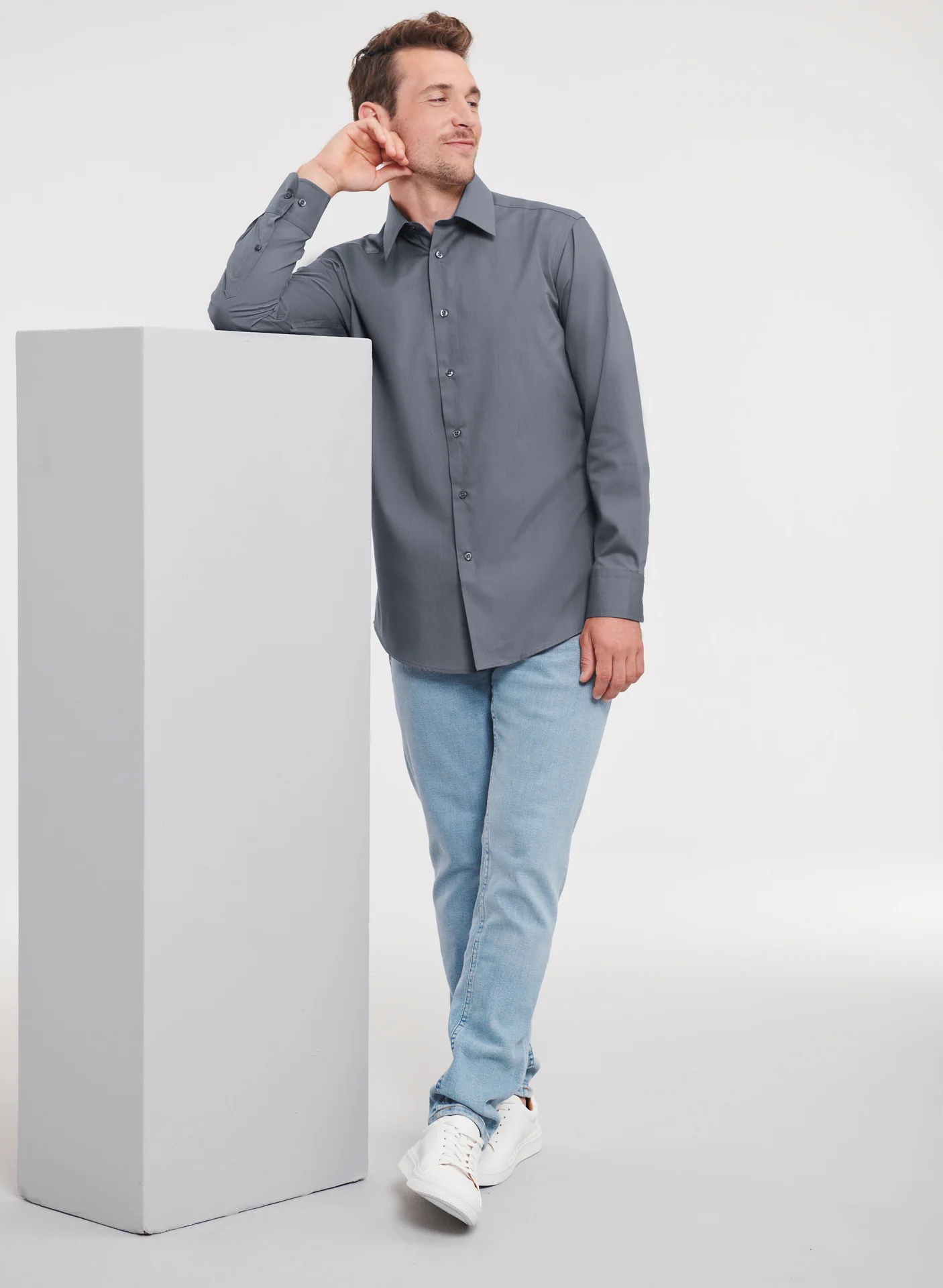 Russell Men's Long Sleeve Polycotton Easy Care Tailored Poplin Shirt