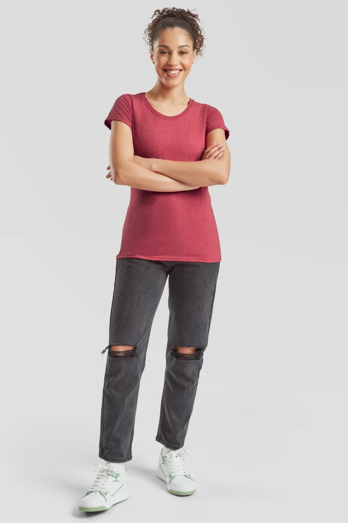 fruit-of-the-loom-61-372-0-ladies-valueweight-t-shirt-heatherred-model-3 F.O.L. Lady-Fit Valueweight T