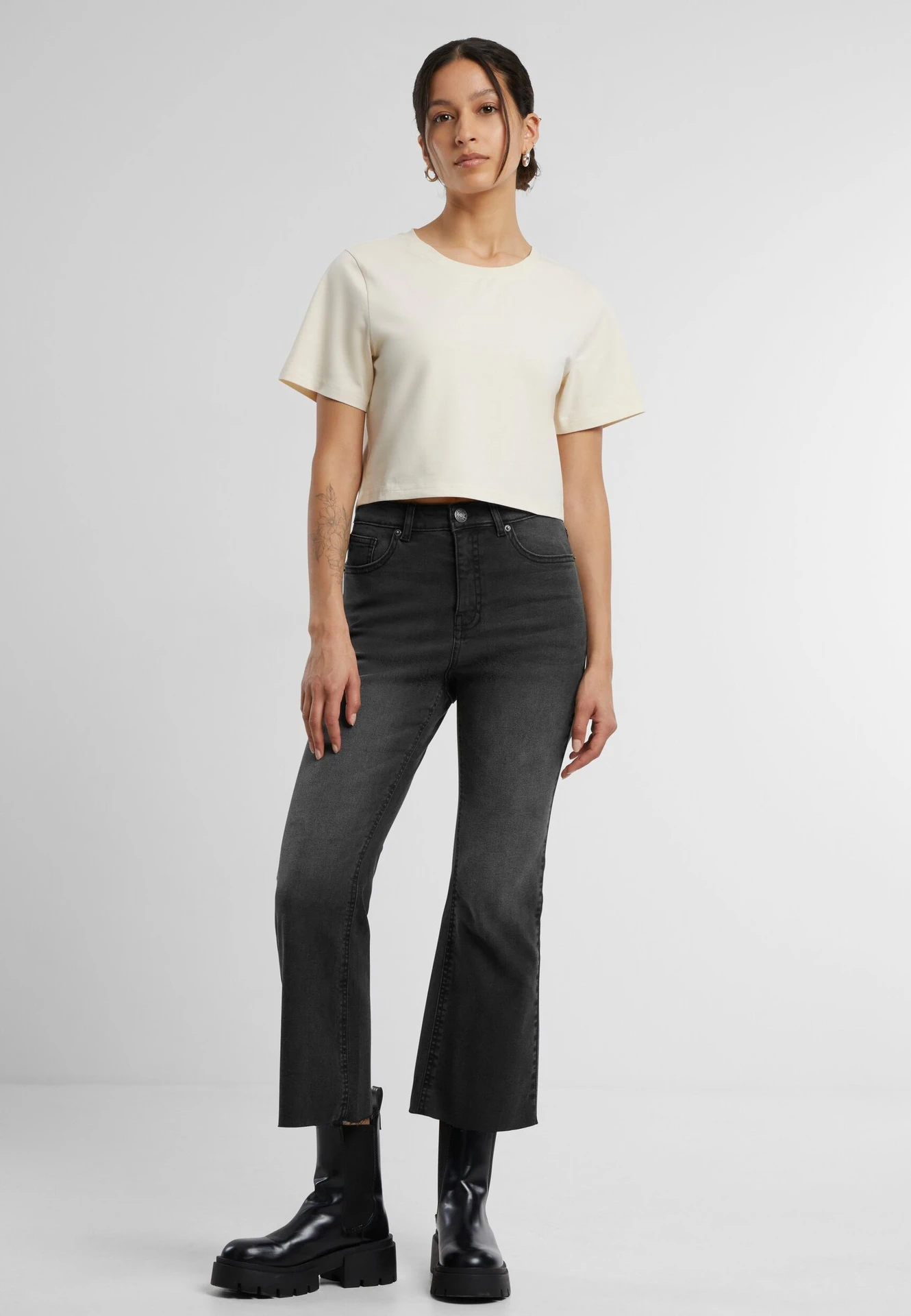 Build Your Brand Ladies Cropped Tee