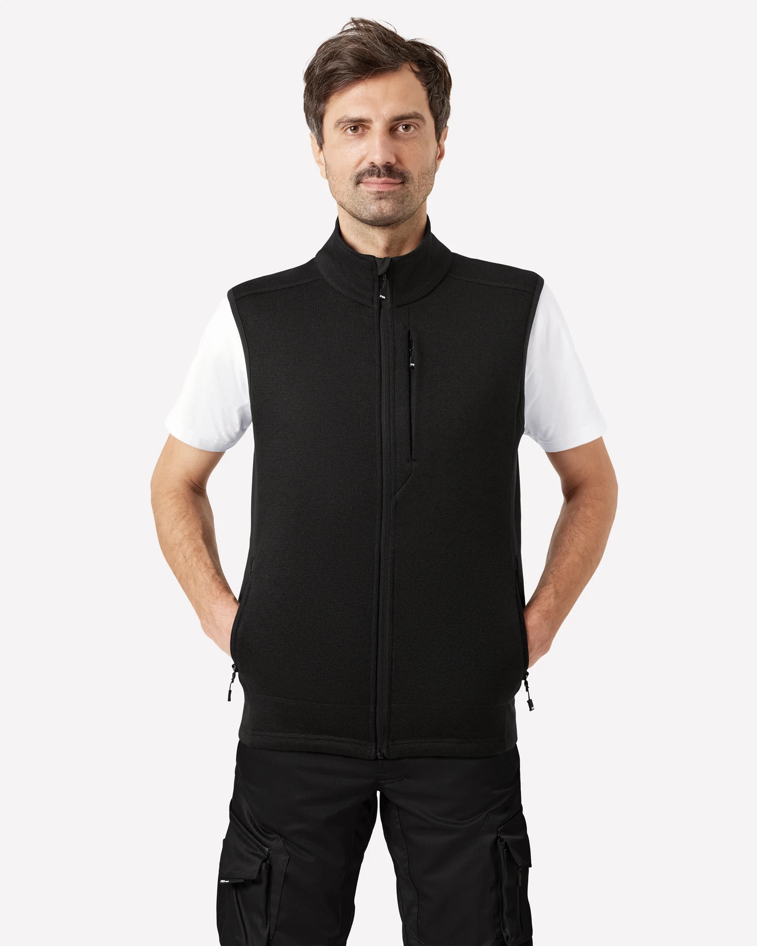 FHB-79594-adde-strick-fleeceweste-schwarz-model-0 FHB Strick-Fleece-Weste ADDE