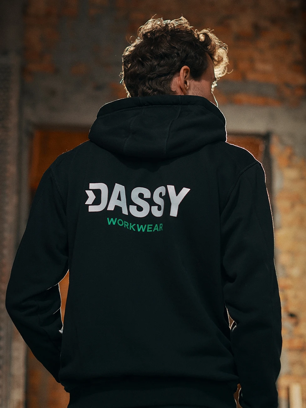 dassy-300559-promo-wear-woodie-hoodie-detail-4 DASSY Kapuzensweatshirt mit Aufdruck WOODIE