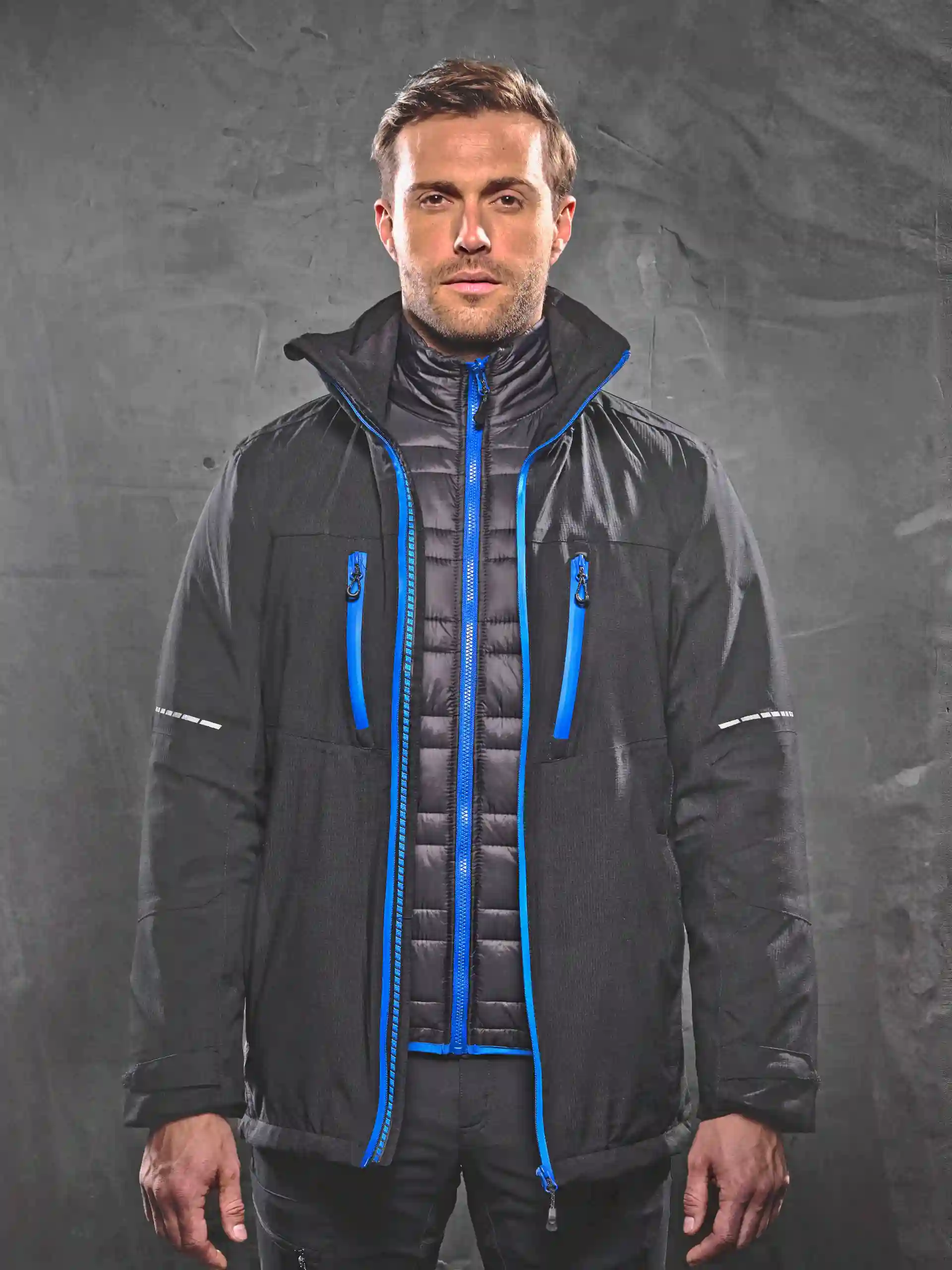regatta-tra156-x-pro-evader-iii-3in1-jacket-black-oxford-blue-model-1 Regatta X-Pro Evader III 3in1 Jacket