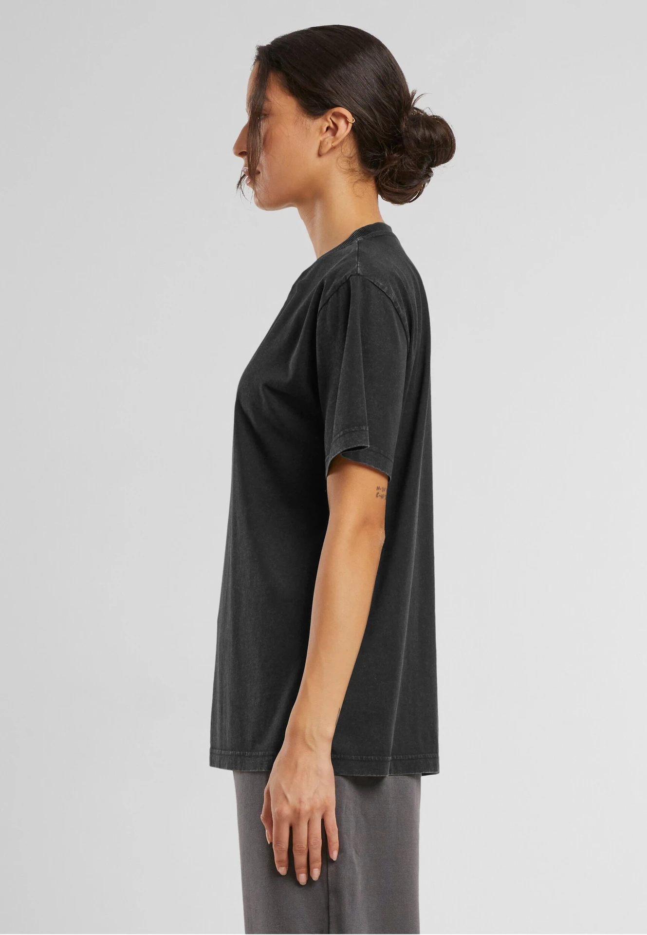 Build Your Brand Ladies Vintage Everyday Tee