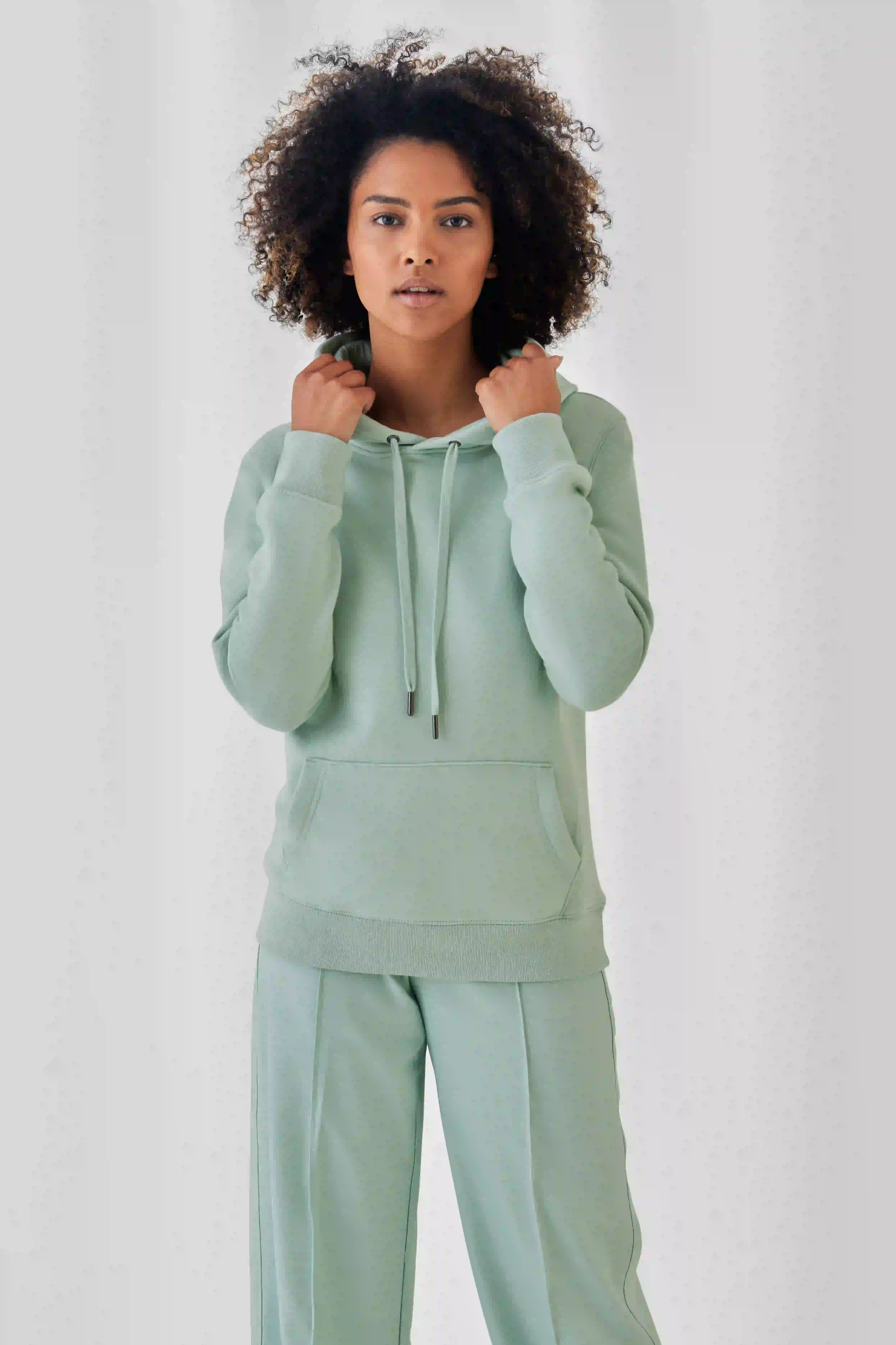 bc-ww02q-queen-hooded-sweatshirt-aqua-green-model-2 B&C Queen Hooded Sweat Women
