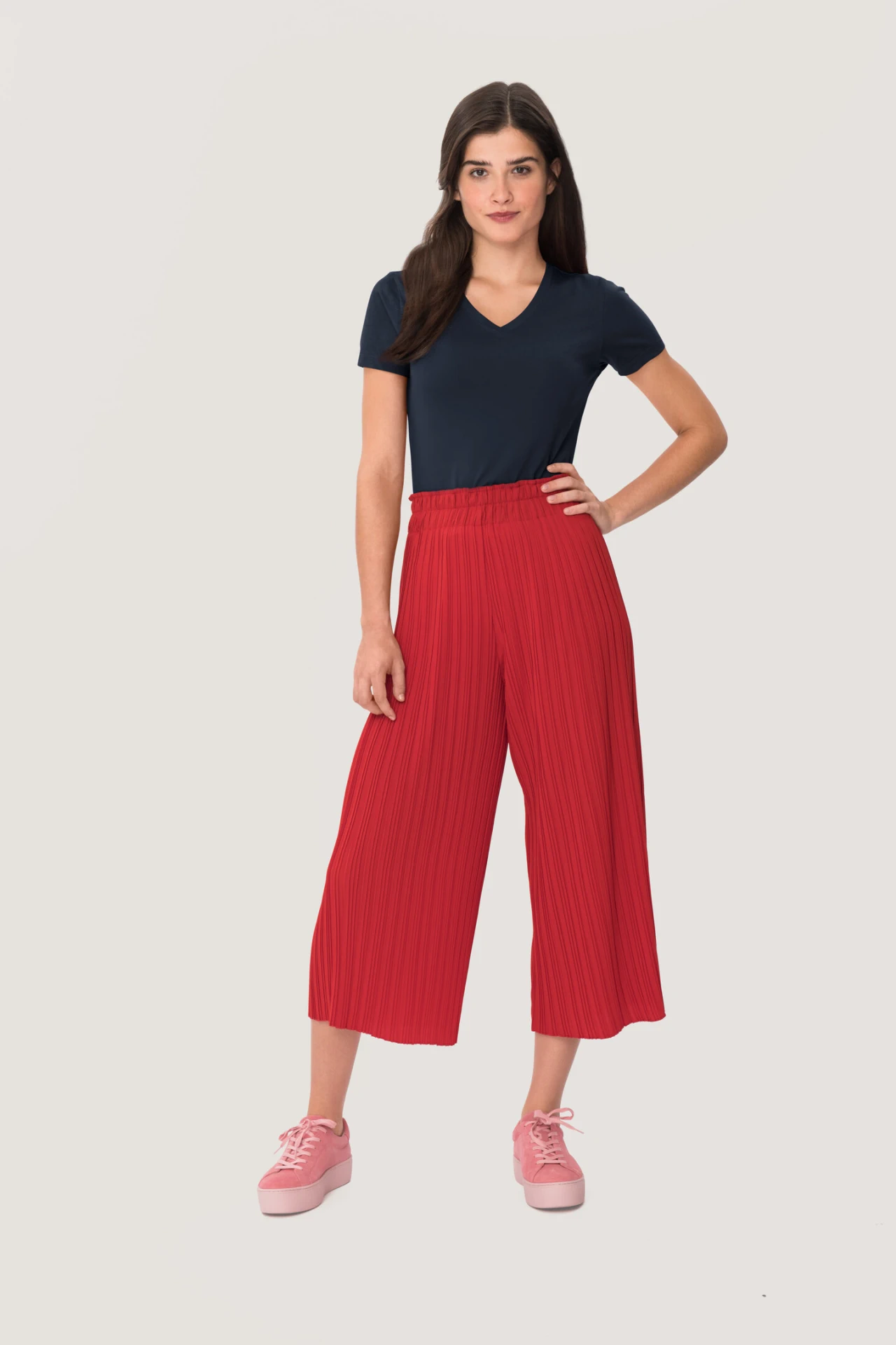HAKRO Women-V-Shirt 126 Classic