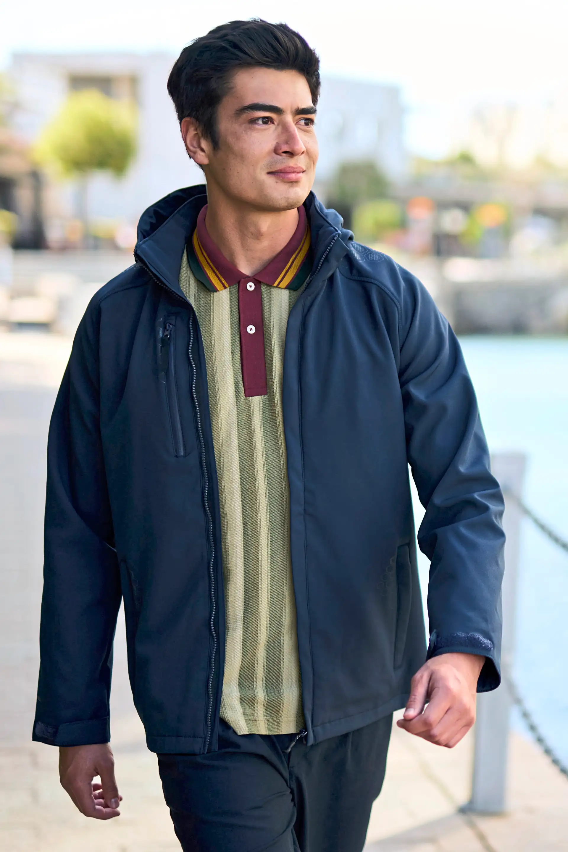 regatta-tra660-x-pro-repeller-softshell-navy-model-1 Regatta X-Pro Repeller Softshell