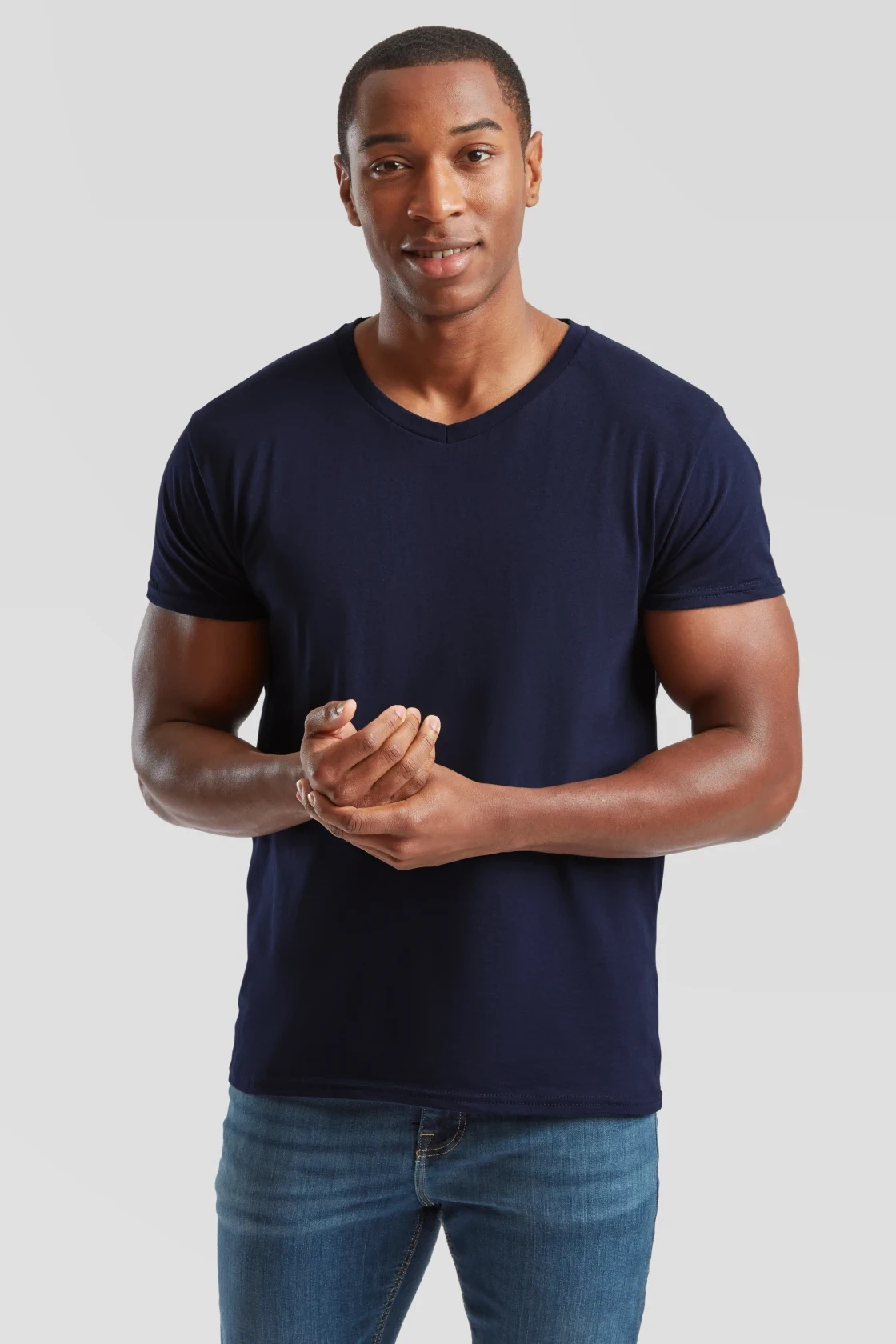 fruit-of-the-loom-61-442-0-iconic-150-v-neck-t-shirt-deepnavy-model-0 F.O.L. Iconic 150 V Neck T