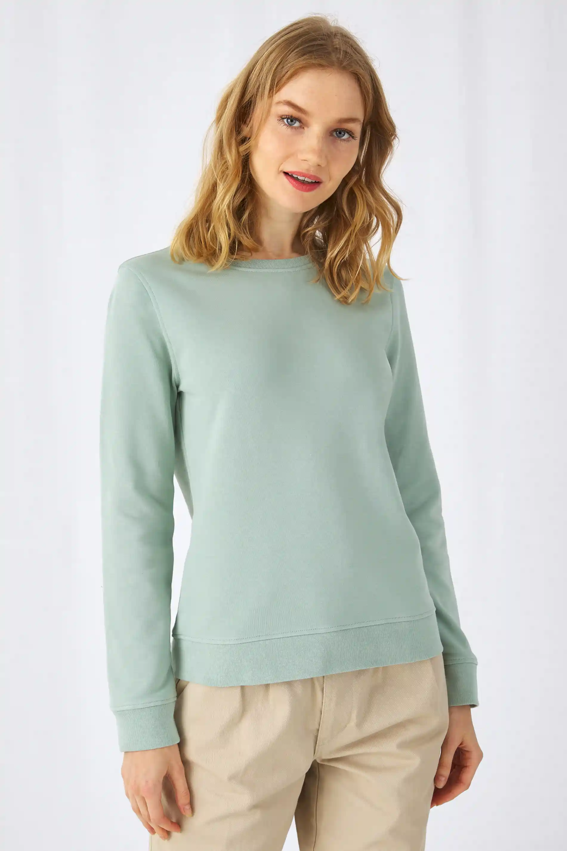 bc-ww32b-organic-crew-neck-sweat-women-sage-model-1 B&C Organic Crew Neck Sweat Women