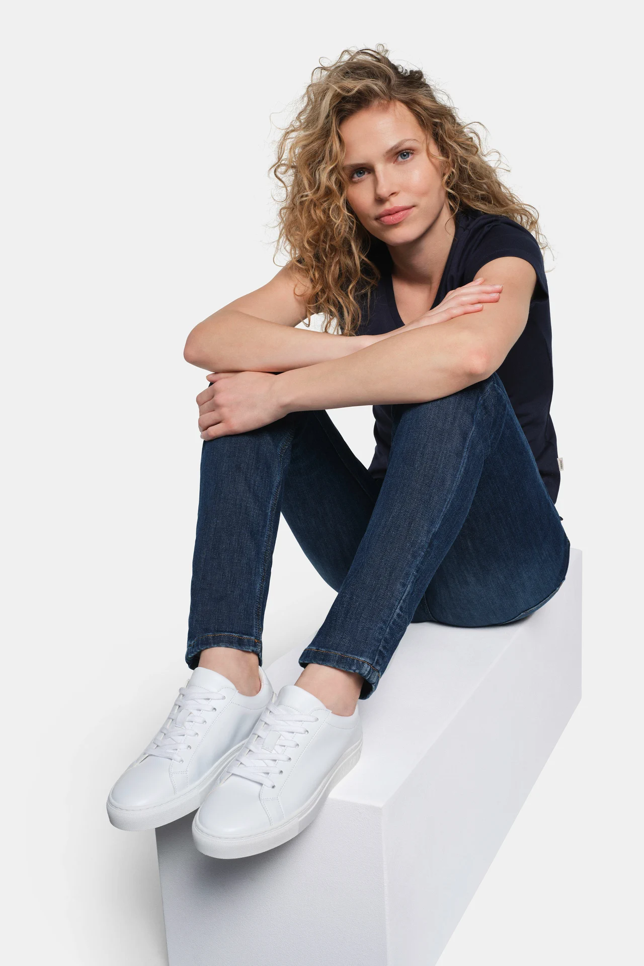 hakro-982-damen-sneaker-eco-vegan-weiss-model-0 HAKRO Damen Sneaker 982 ECO Vegan