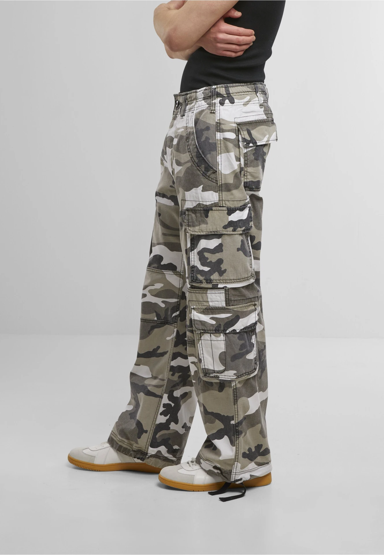 BYB-B1003-pure-vintage-trousers-urbancamo-model-1 Build Your Brand Pure Vintage Trousers