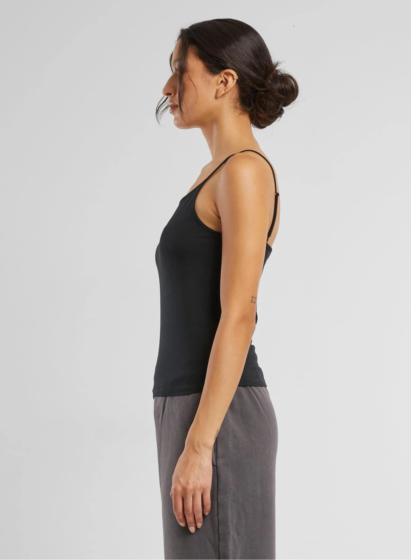 BYB-BY314-ladies-stretch-jersey-short-slim-top-black-model-1 Build Your Brand Ladies Stretch Jersey Short Slim Top