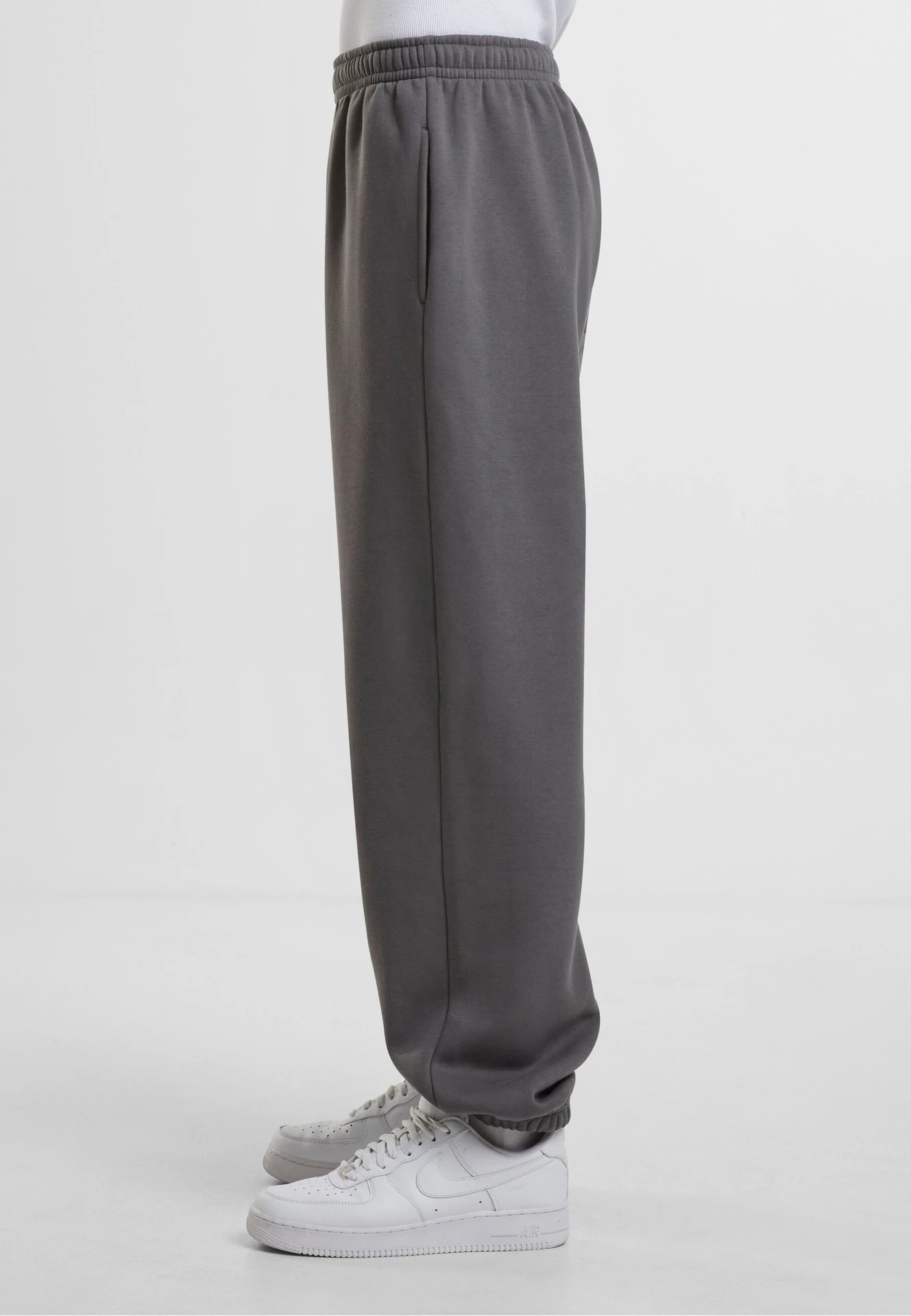 BYB-BY286-fluffy-sweatpants-magnet-model-1 Build Your Brand Fluffy Sweatpants