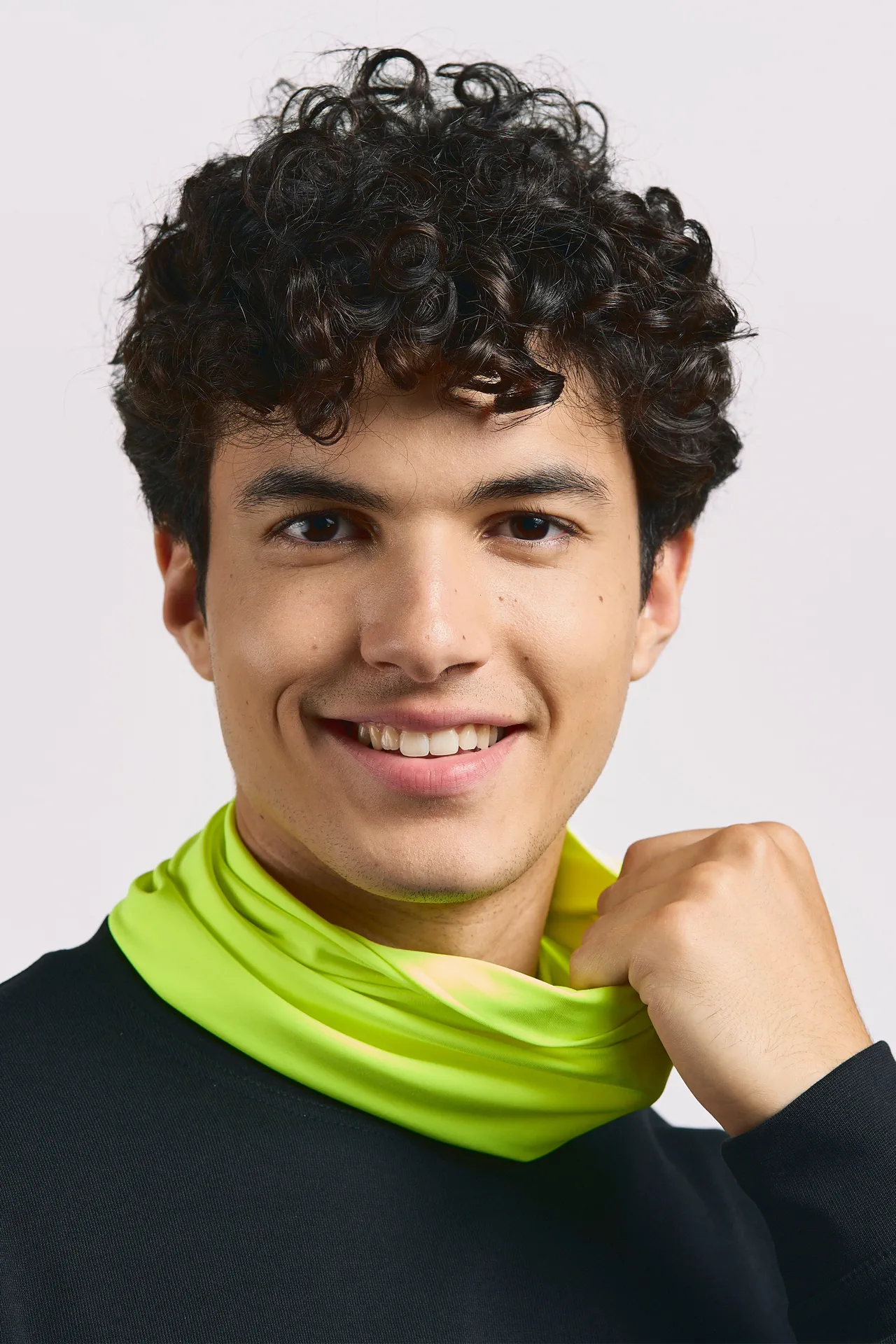 promodoro-3083-bandana-poly-safetyyellow-model-0 Promodoro Bandana Poly