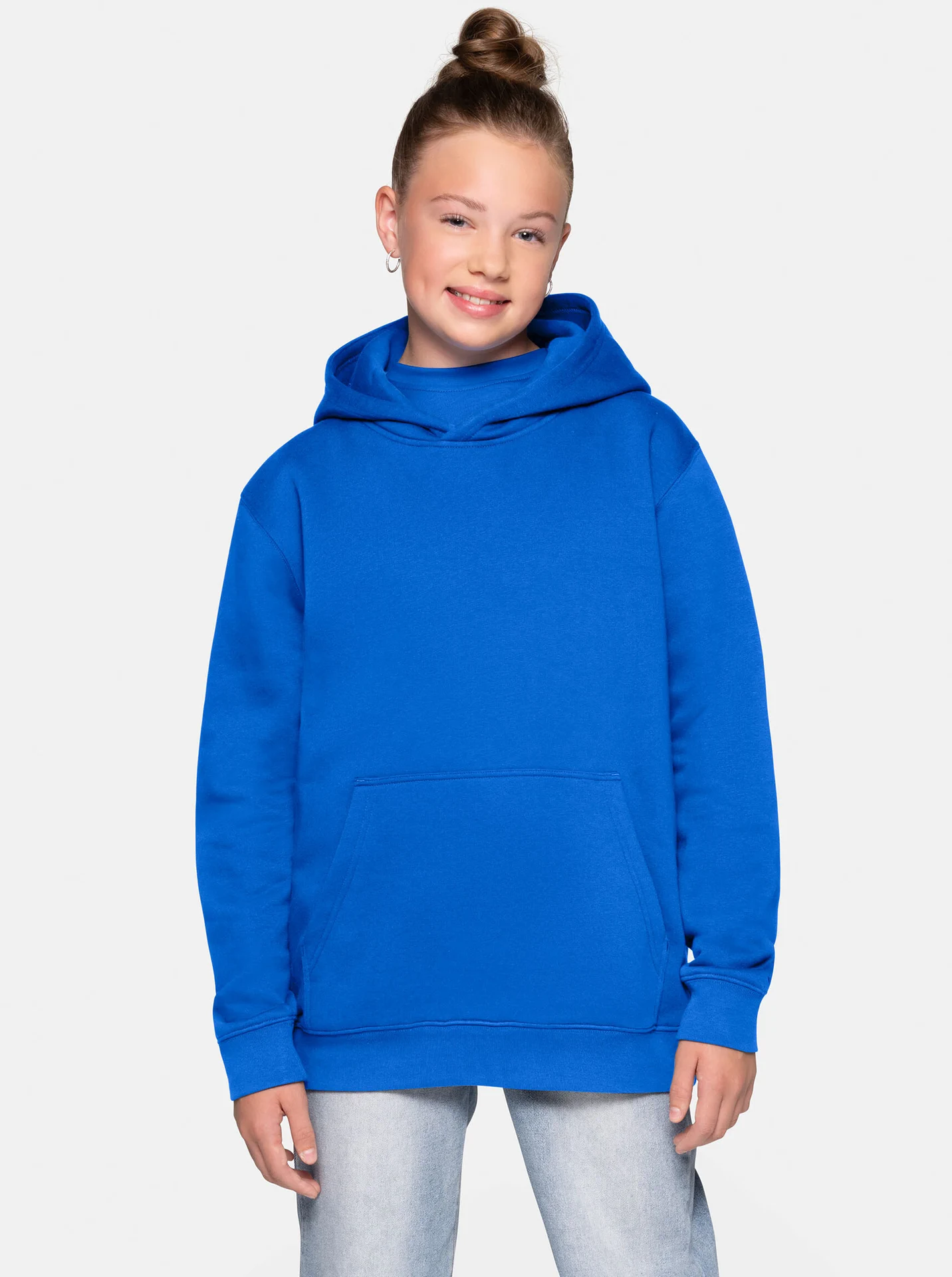 hakro-562-kinder-kapuzen-sweatshirt-bio-baumwolle-royalblau-model-0 HAKRO Kinder Kapuzen-Sweatshirt 562 Bio-Baumwolle