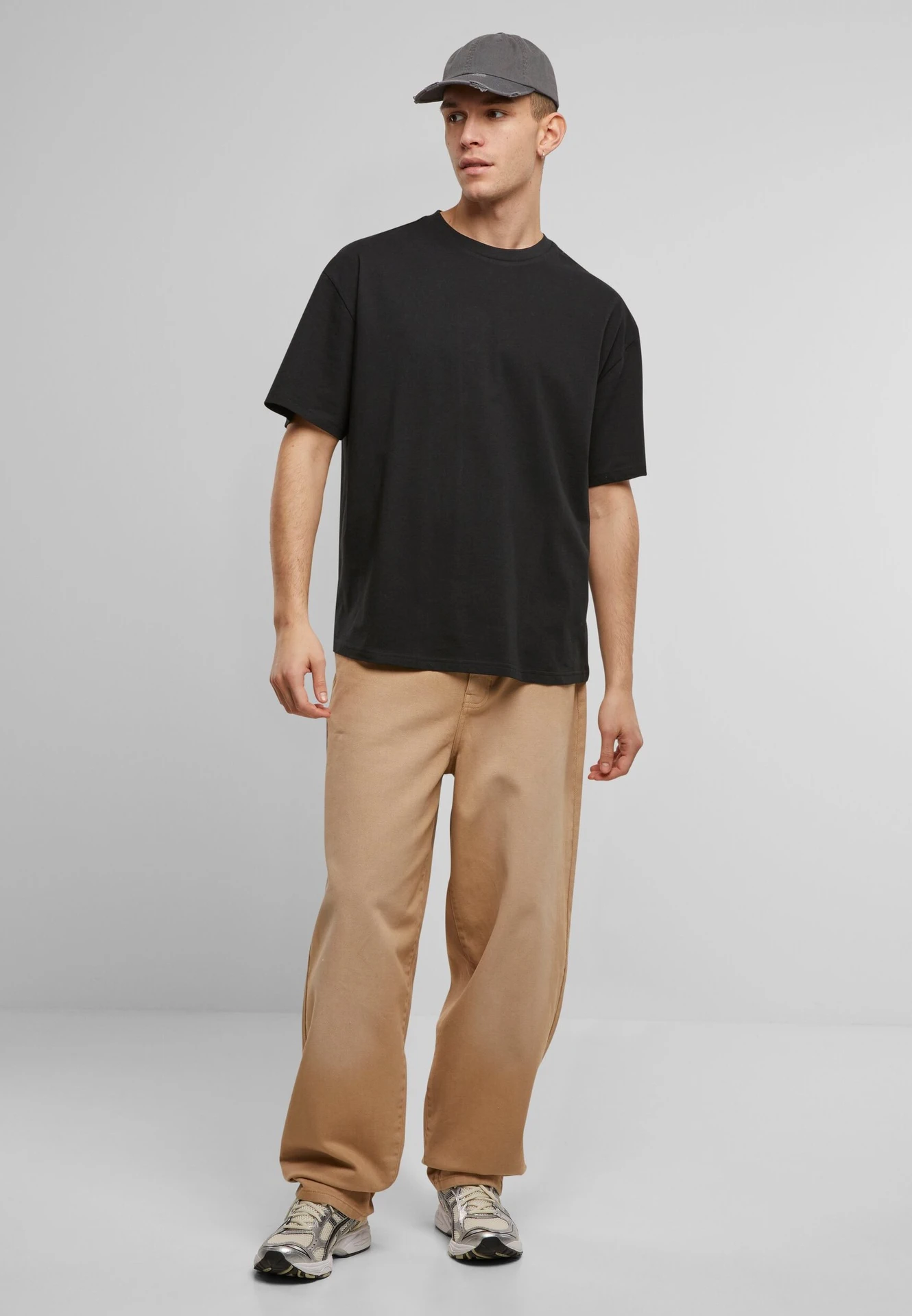 Build Your Brand Light Basic Loose Tee