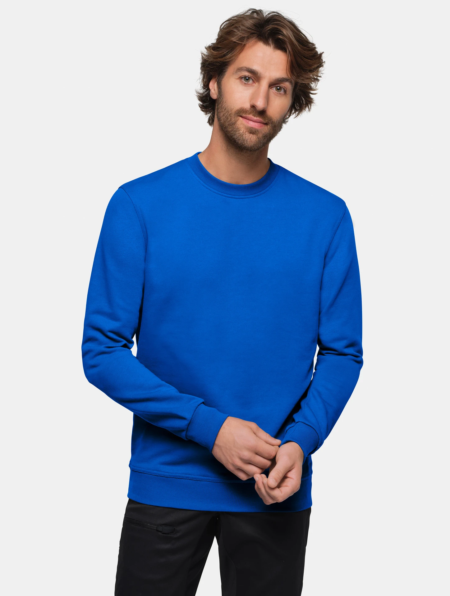 hakro-475-sweatshirt-mikralinar-royalblau-model-0 HAKRO Sweatshirt 475 Mikralinar®