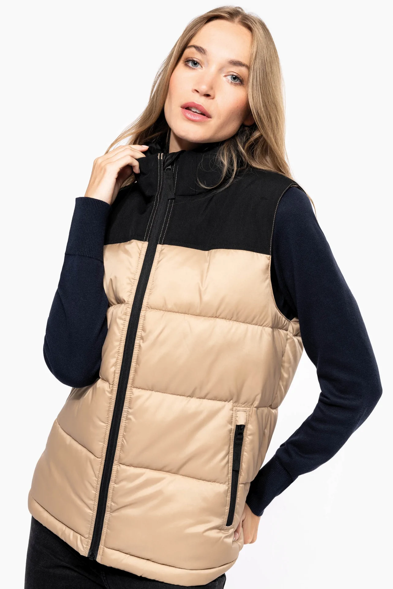 kariban-K6162-gesteppter-bodywarmer-model-1 Kariban Gesteppter Bodywarmer