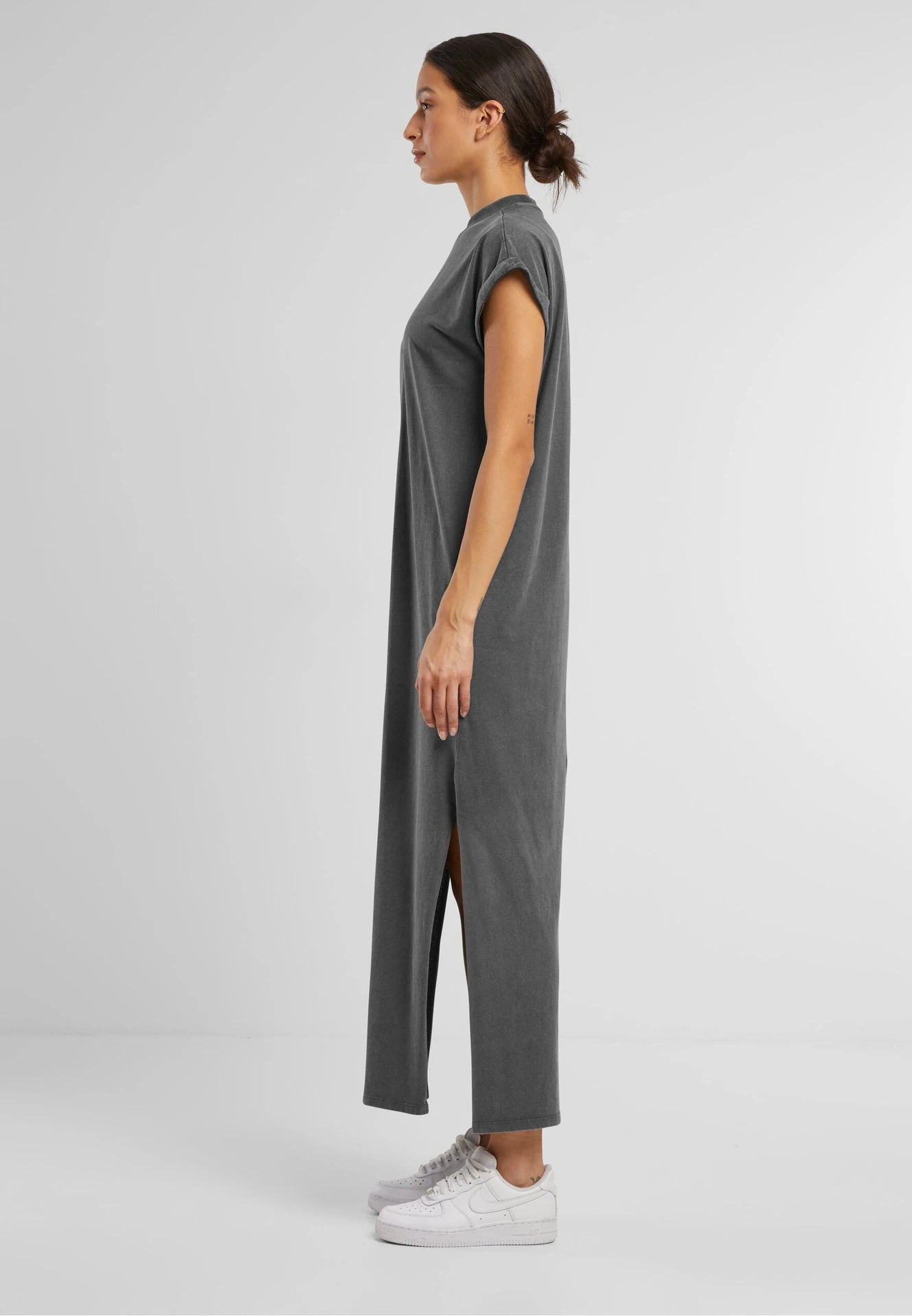 BYB-BY303-ladies-vintage-long-dress-magnet-model-1 Build Your Brand Ladies Vintage Long Dress