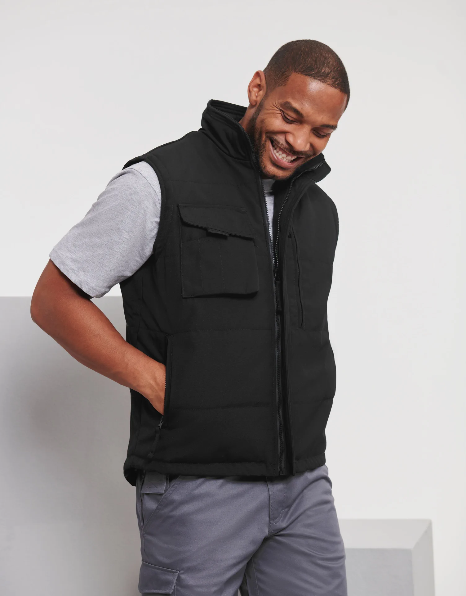 russell-r014m-adults-heavy-duty-gilet-black-model-1 Russell Heavy Duty Workwear Gilet