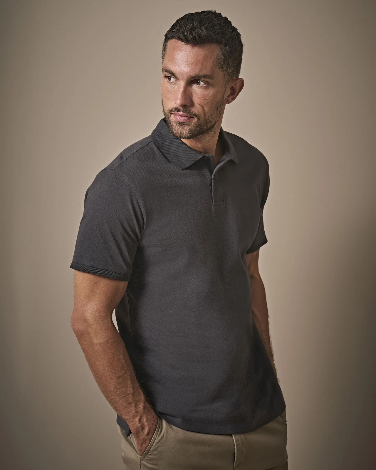 tee-jays-1400-mens-heavy-poloshirt-darkgrey-model-0 Tee Jays Men's Heavy Polo