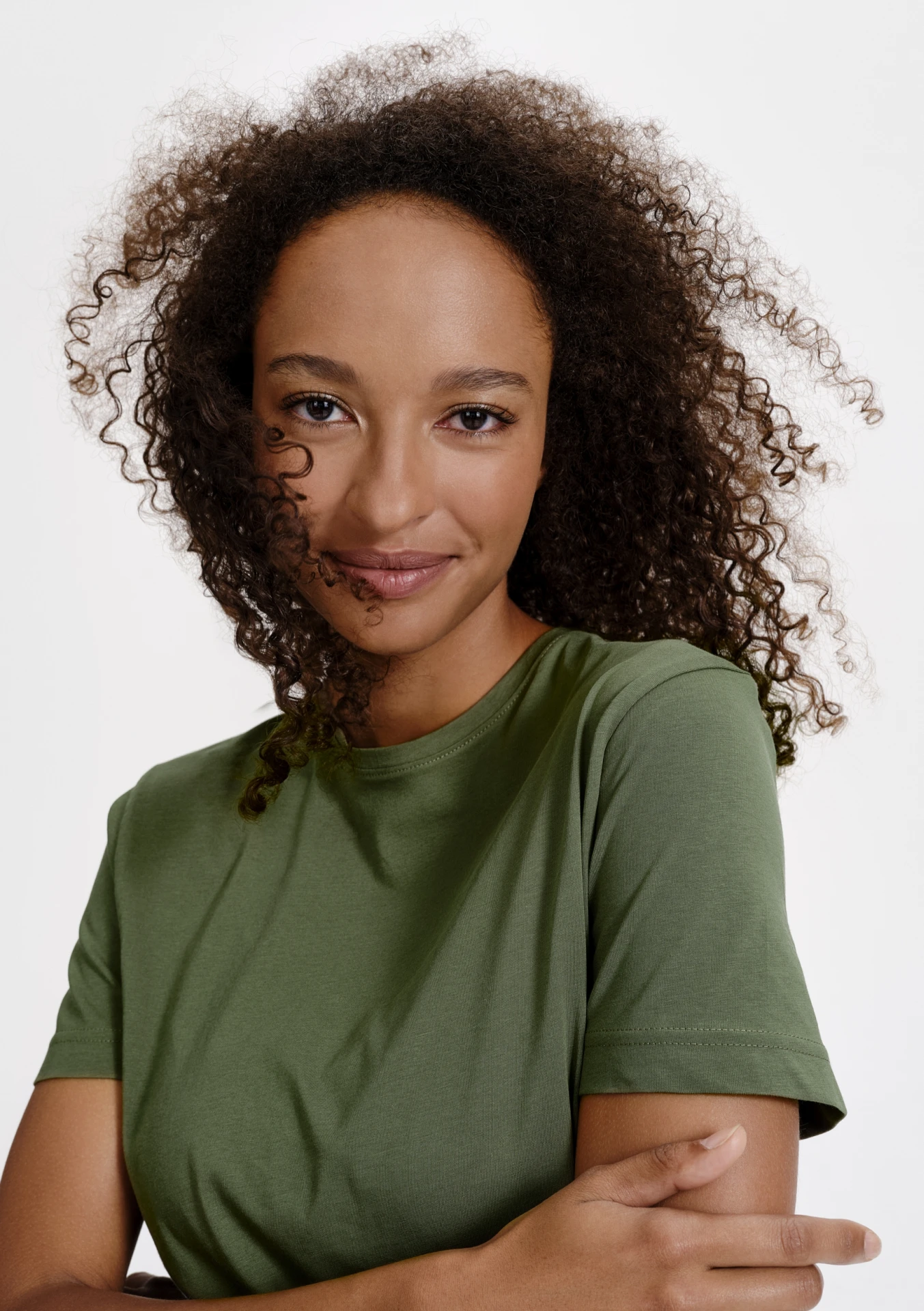 malfini-172-origin-(gots)-t-shirt-damen-khaki-model-0 MALFINI T-Shirt Damen Origin (GOTS) 172