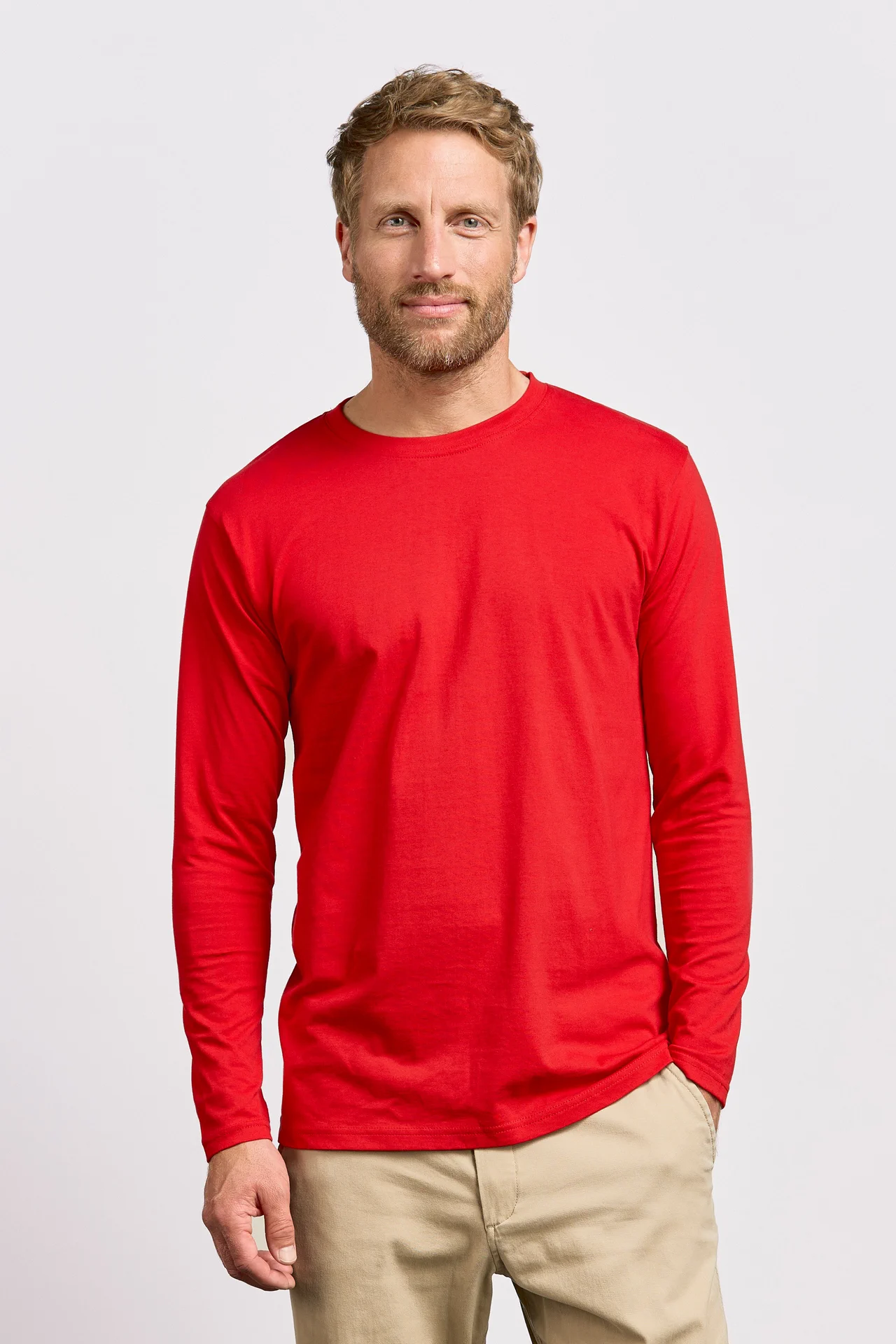 promodoro-4099-mens-premium-t-shirt-long-sleeve-firered-model-0 Promodoro Men's Premium-T Longsleeve