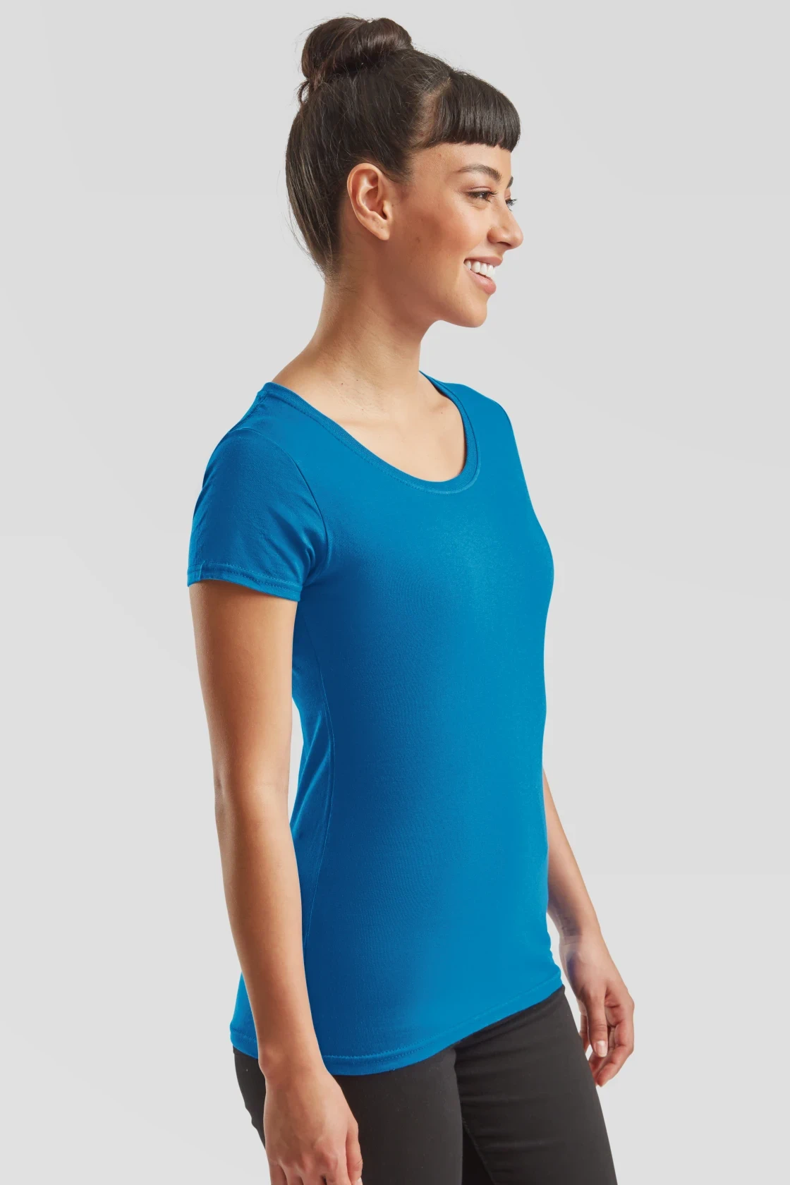 fruit-of-the-loom-61-424-0-ladies-iconic-195-t-shirt-azureblue-model-1 F.O.L. Ringspun Premium T Lady-fit