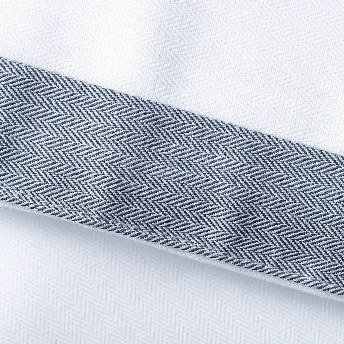 Russell Men's Long Sleeve Tailored Contrast Herringbone Shirt