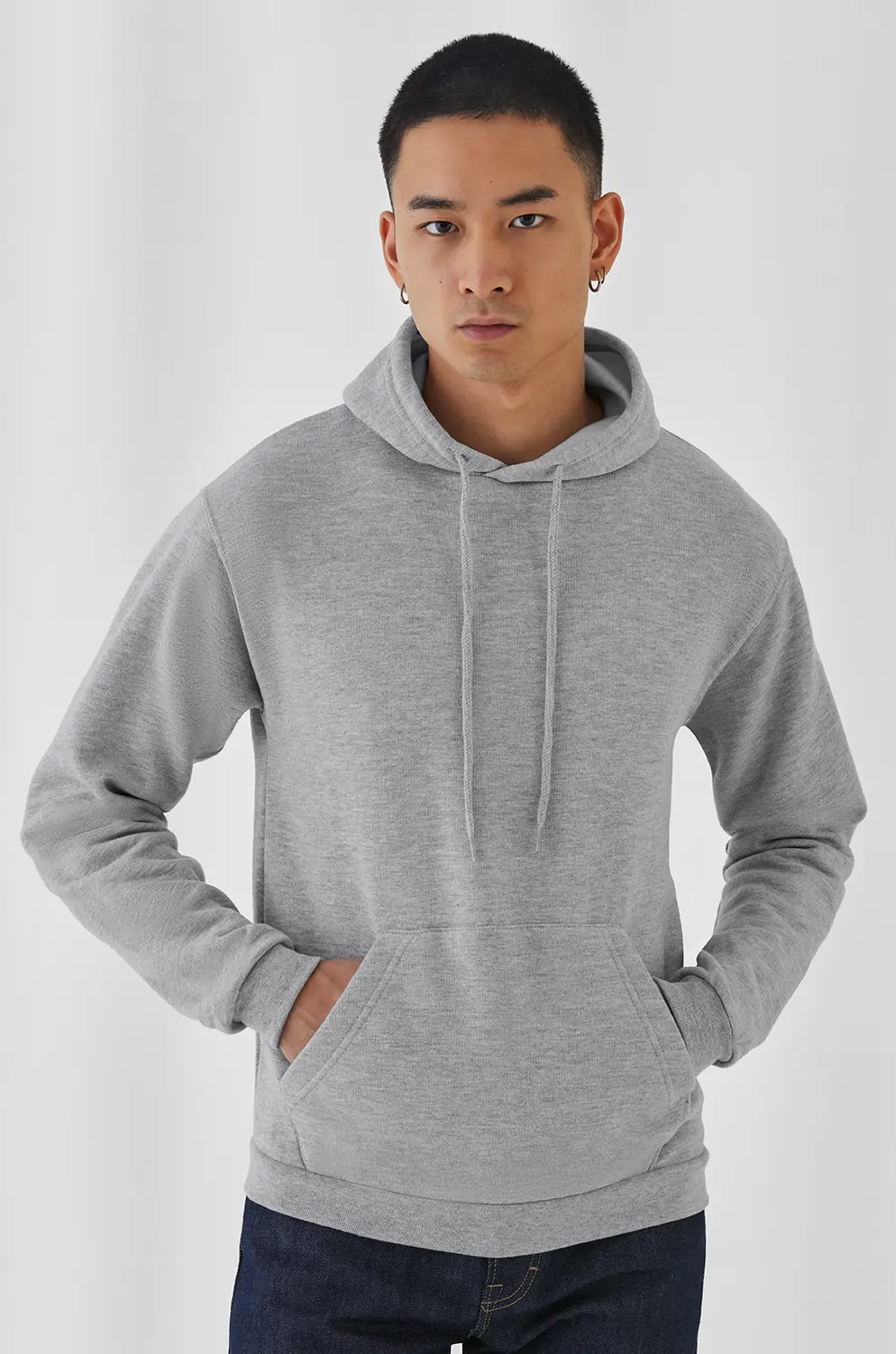 bc-wui24-id203-hoodie-sweat-heather-grey-model-1 B&C ID.203 50/50 Hooded Sweatshirt
