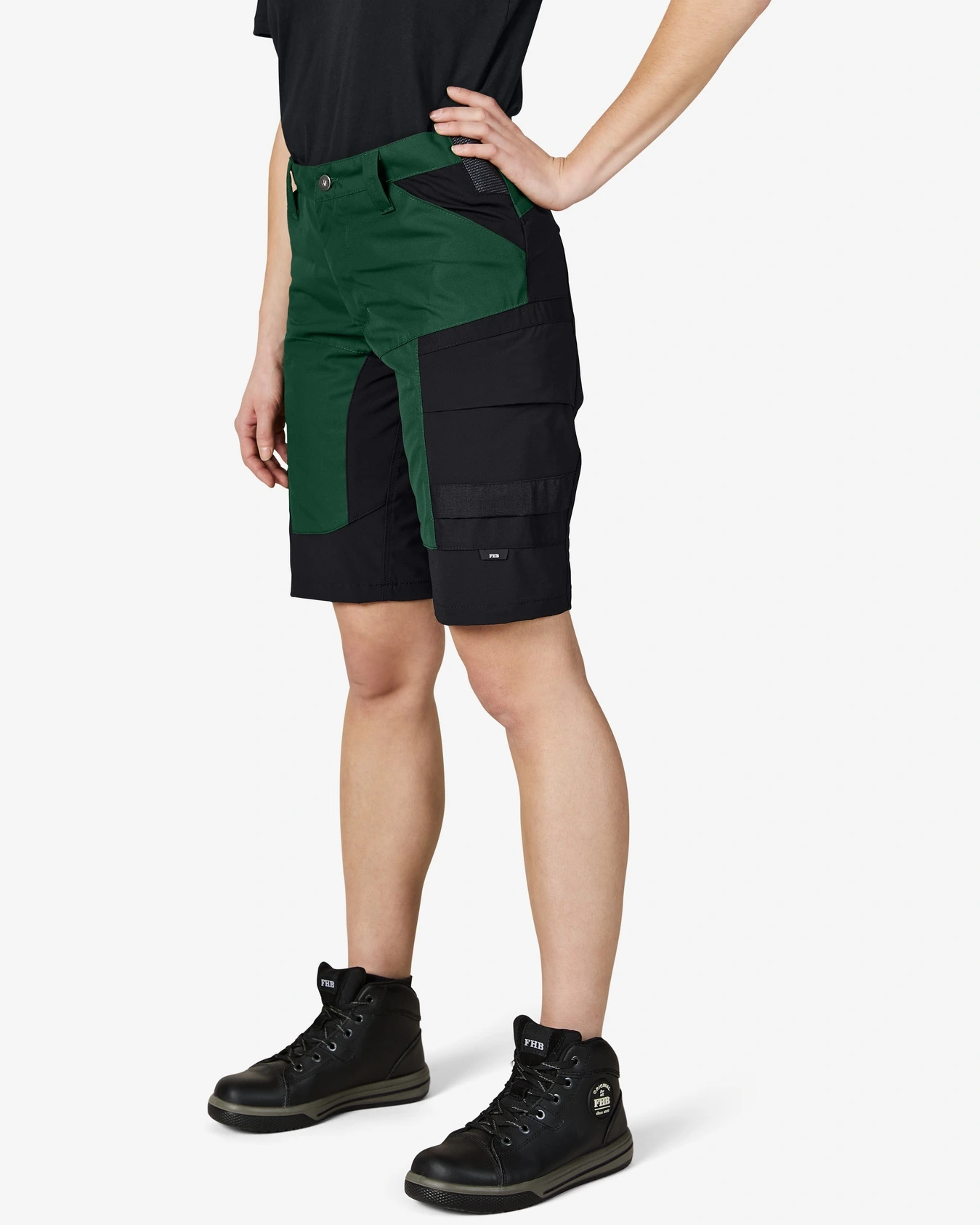 FHB-123130-kim-bermuda-elastisch-gruen-schwarz-model-1 FHB Bermuda KIM elastisch