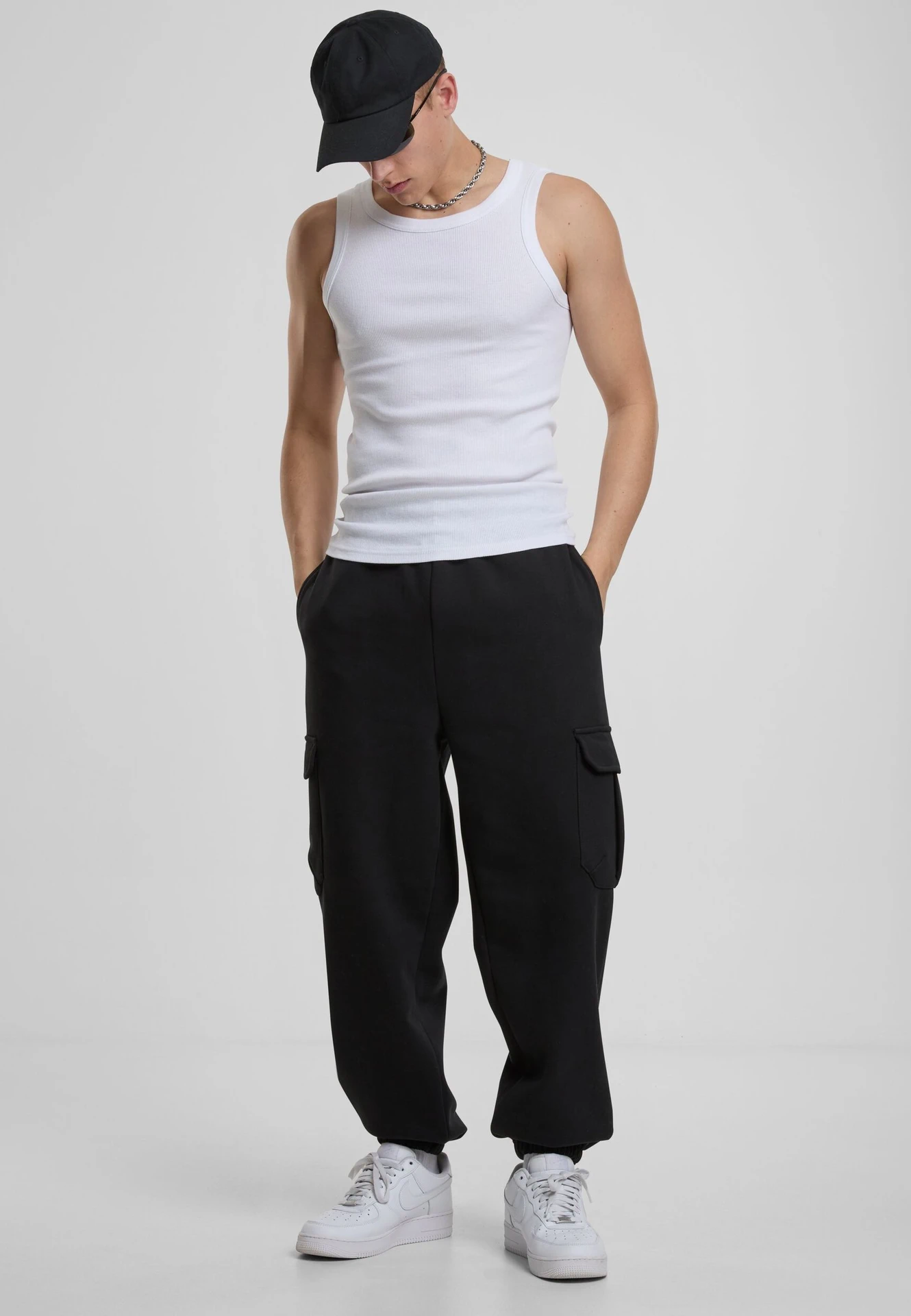 BYB-BY258-90s-cargo-sweatpants-black-model-3 Build Your Brand 90s Cargo Sweatpants