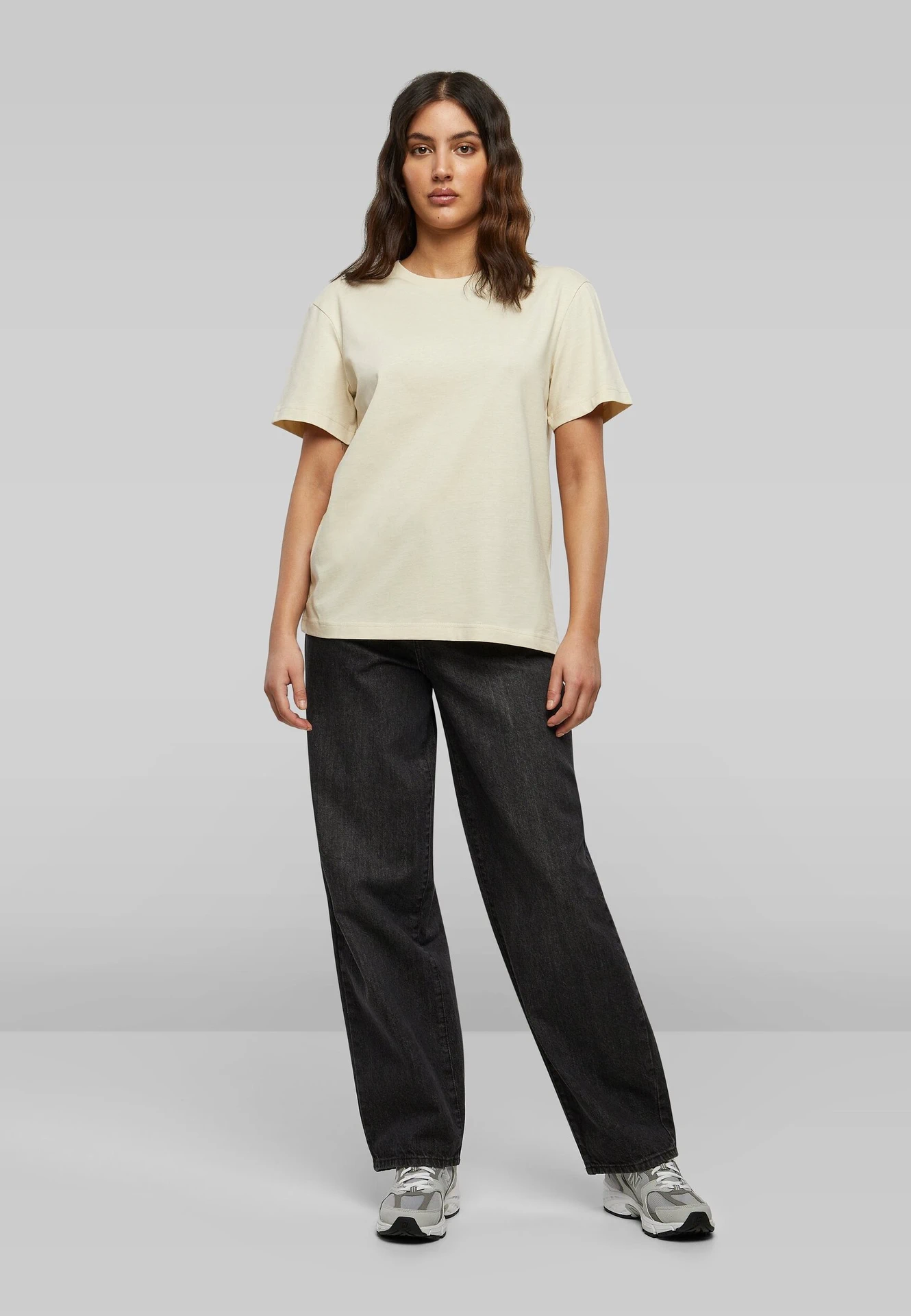 Build Your Brand Ladies Everyday Tee