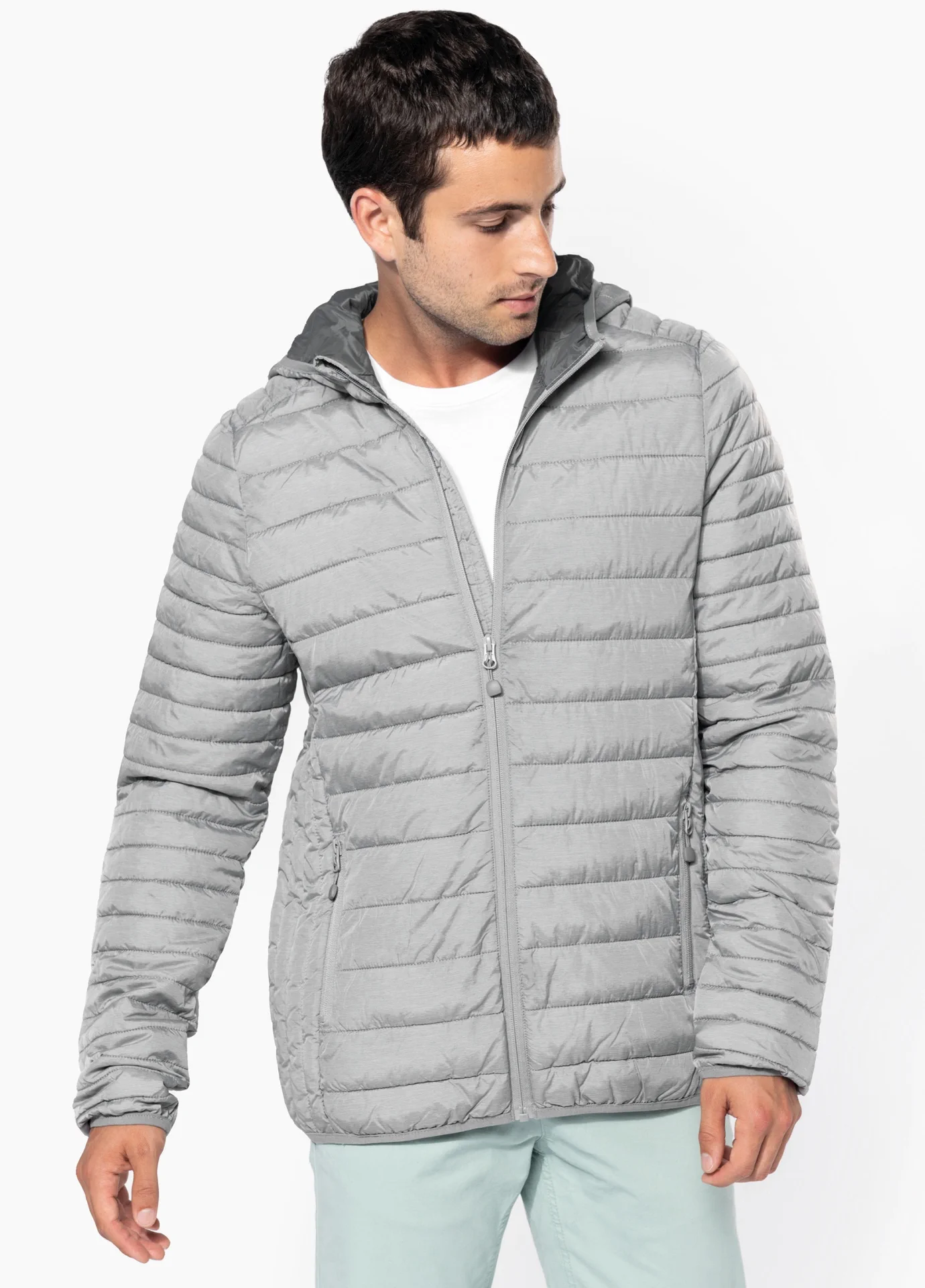 kariban-K6110-leichte-herren-kapuzen-steppjacke-model-0 Kariban Leichte Herren Kapuzen Steppjacke