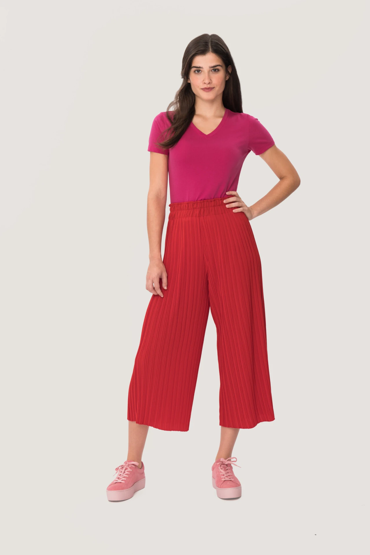HAKRO Women-V-Shirt 126 Classic