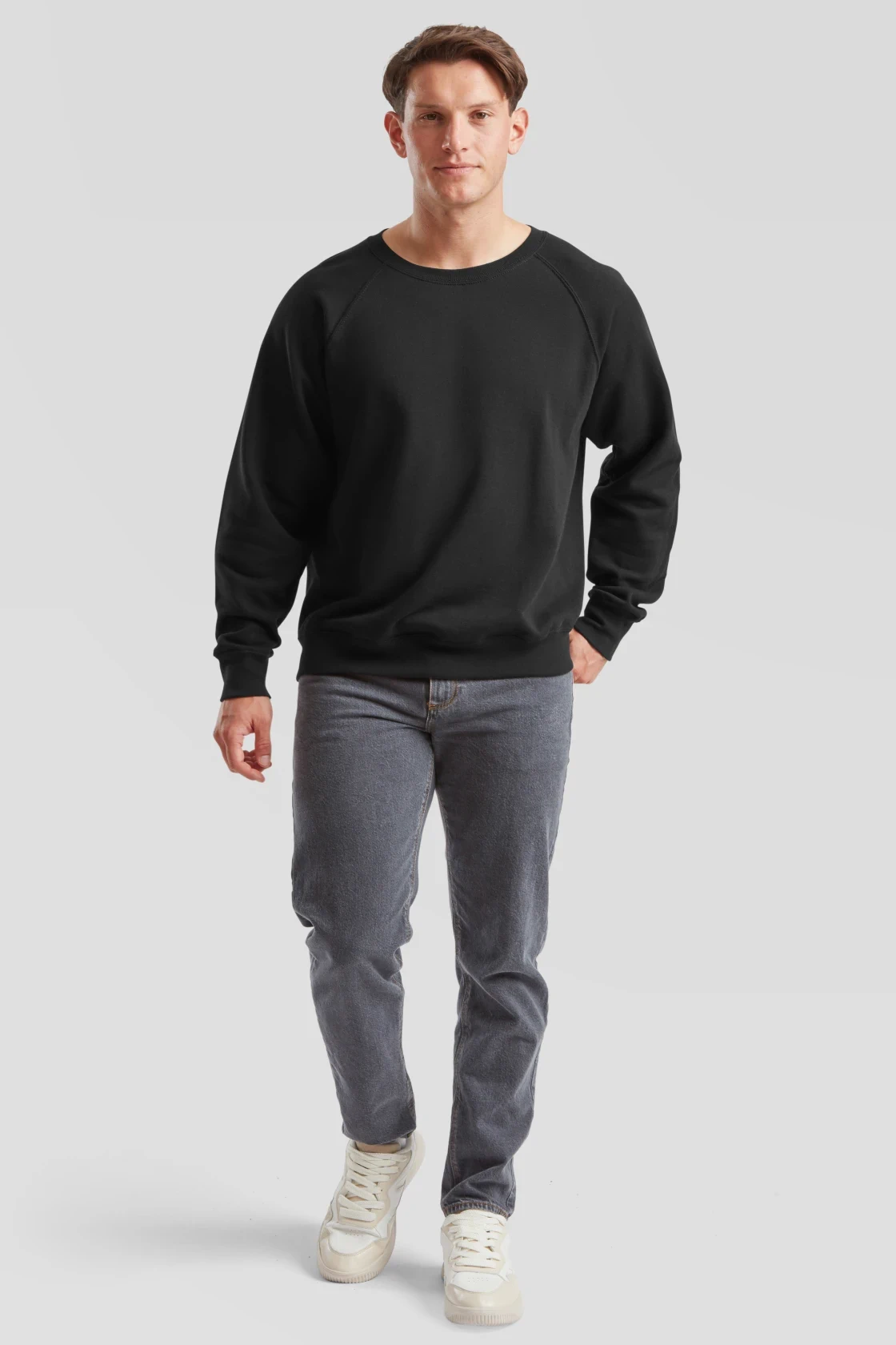 fruit-of-the-loom-62-216-0-classic-raglan-sweatshirt-black-model-3 F.O.L. Raglan Sweat