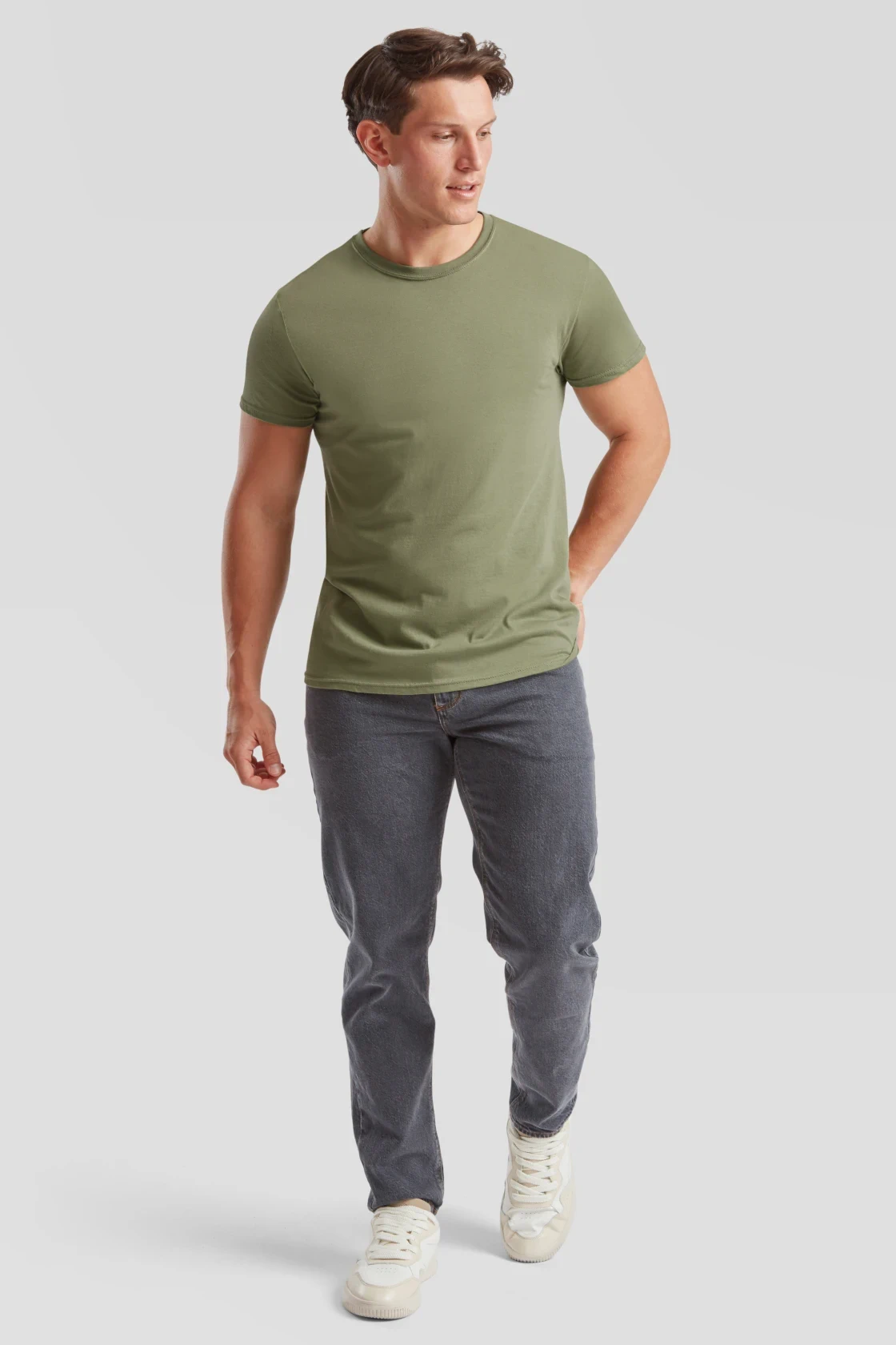 fruit-of-the-loom-61-430-0-iconic-150-t-shirt-classicolive-model-3 F.O.L. Iconic T