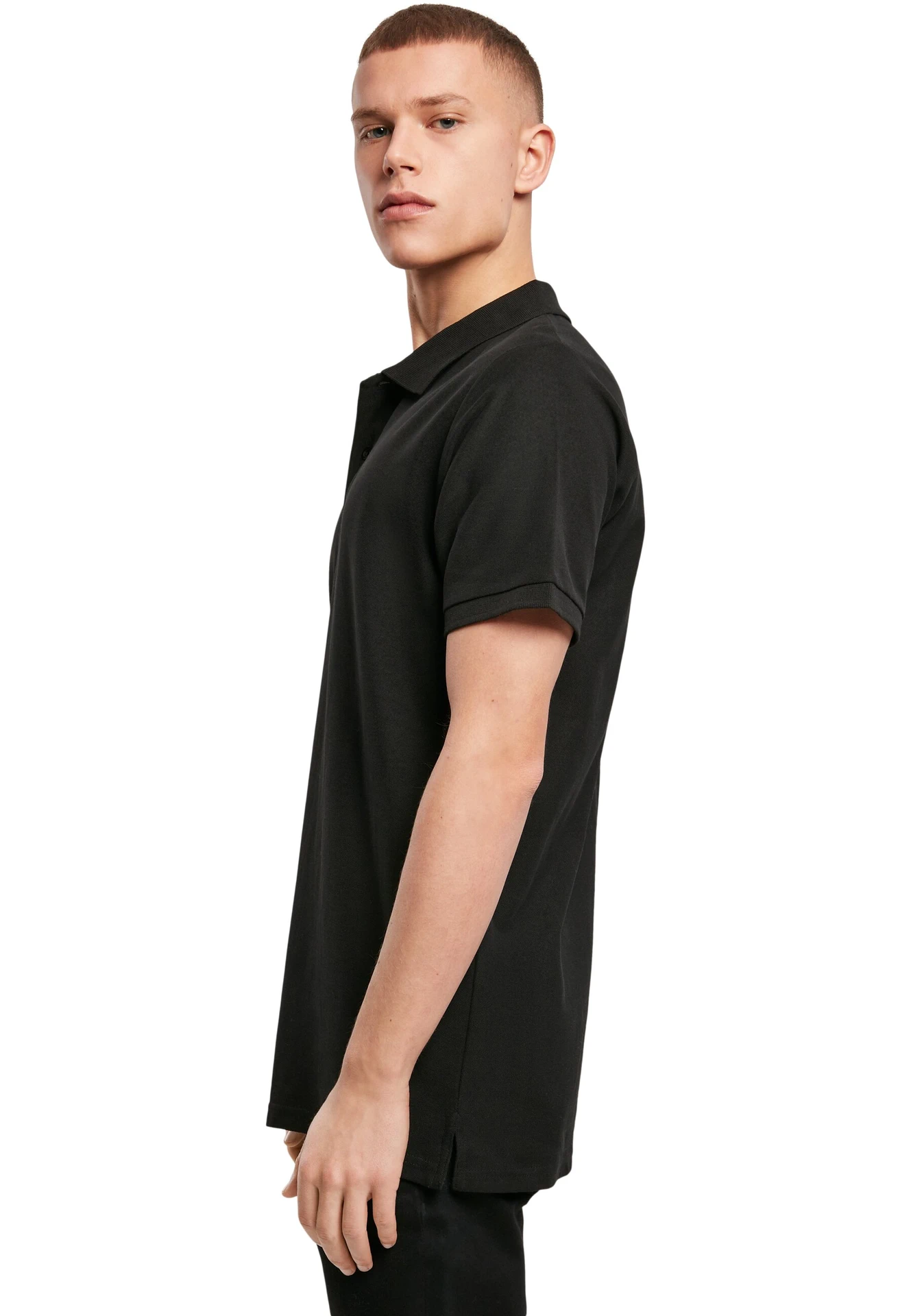 BYB-BY008-polo-pique-shirt-black-model-1 Build Your Brand Polo Piqué Shirt